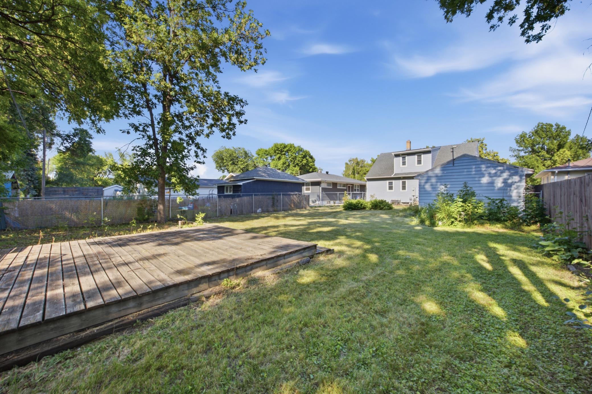 33rd image of 819 15th St N, Moorhead, MN 56560 | MLS# 7109395