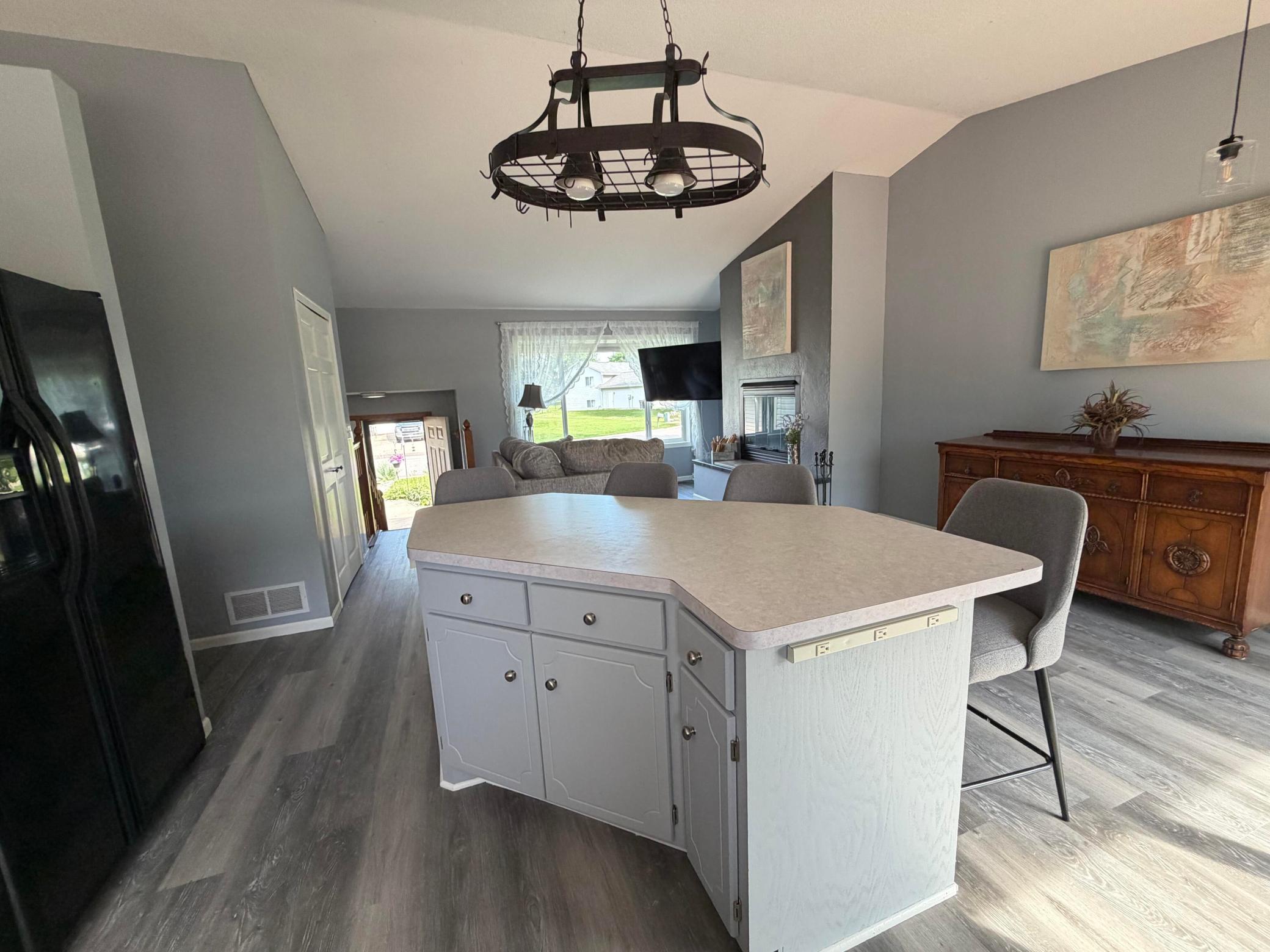 4th image of 1027 Meadow St, Cologne, MN 55322 | MLS# 7109450