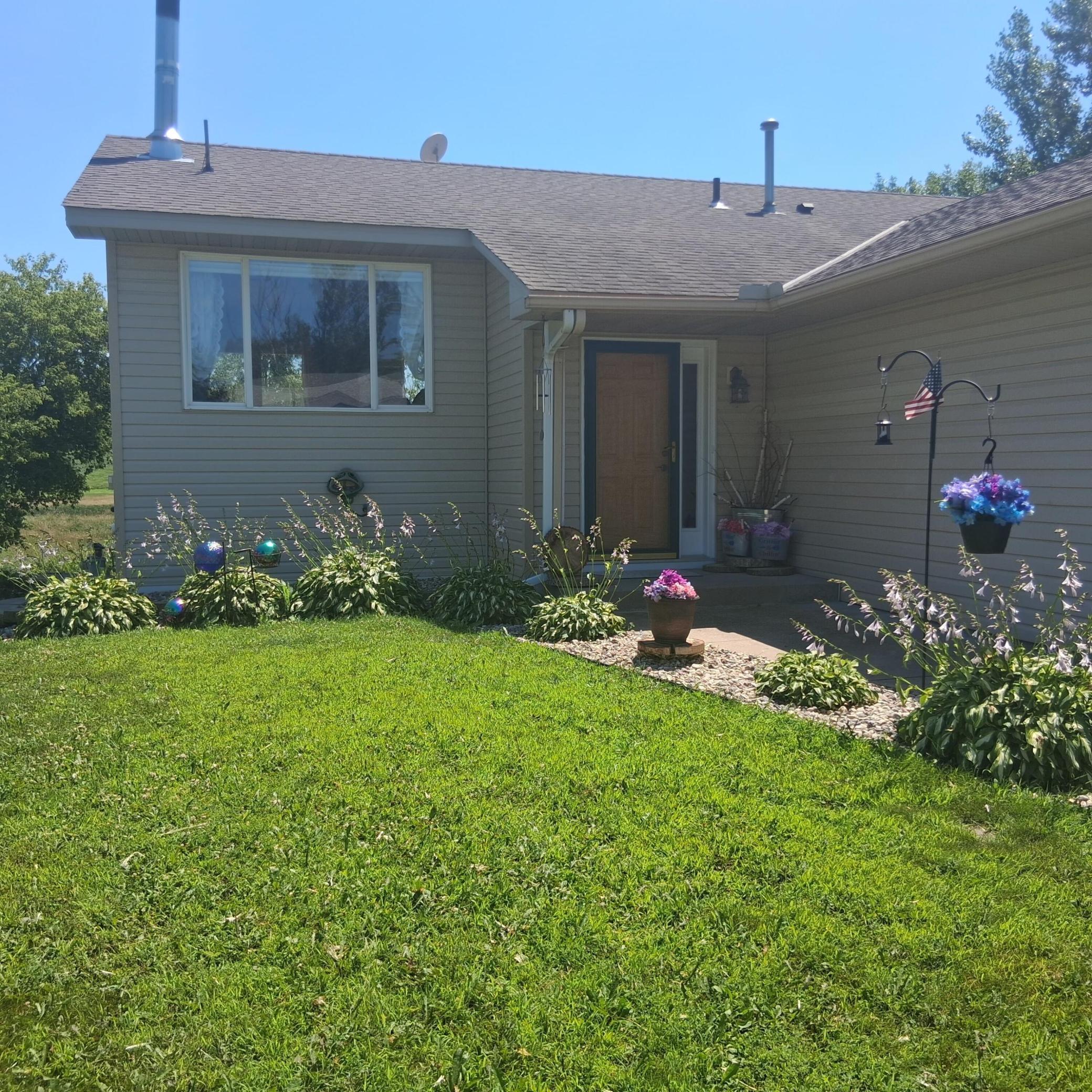 2nd image of 1027 Meadow St, Cologne, MN 55322 | MLS# 7109450
