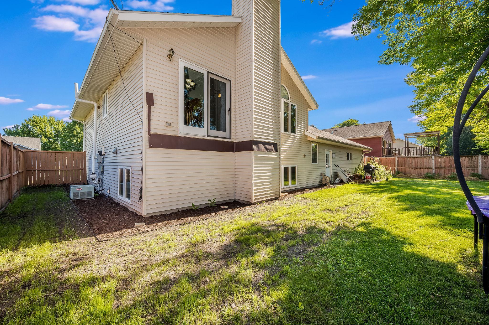 5th image of 1735 Orchid Dr N, North Mankato, MN 56003 | MLS# 7109503