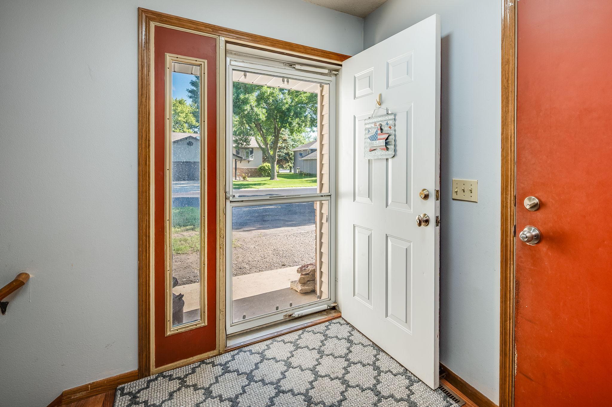 4th image of 1735 Orchid Dr N, North Mankato, MN 56003 | MLS# 7109503