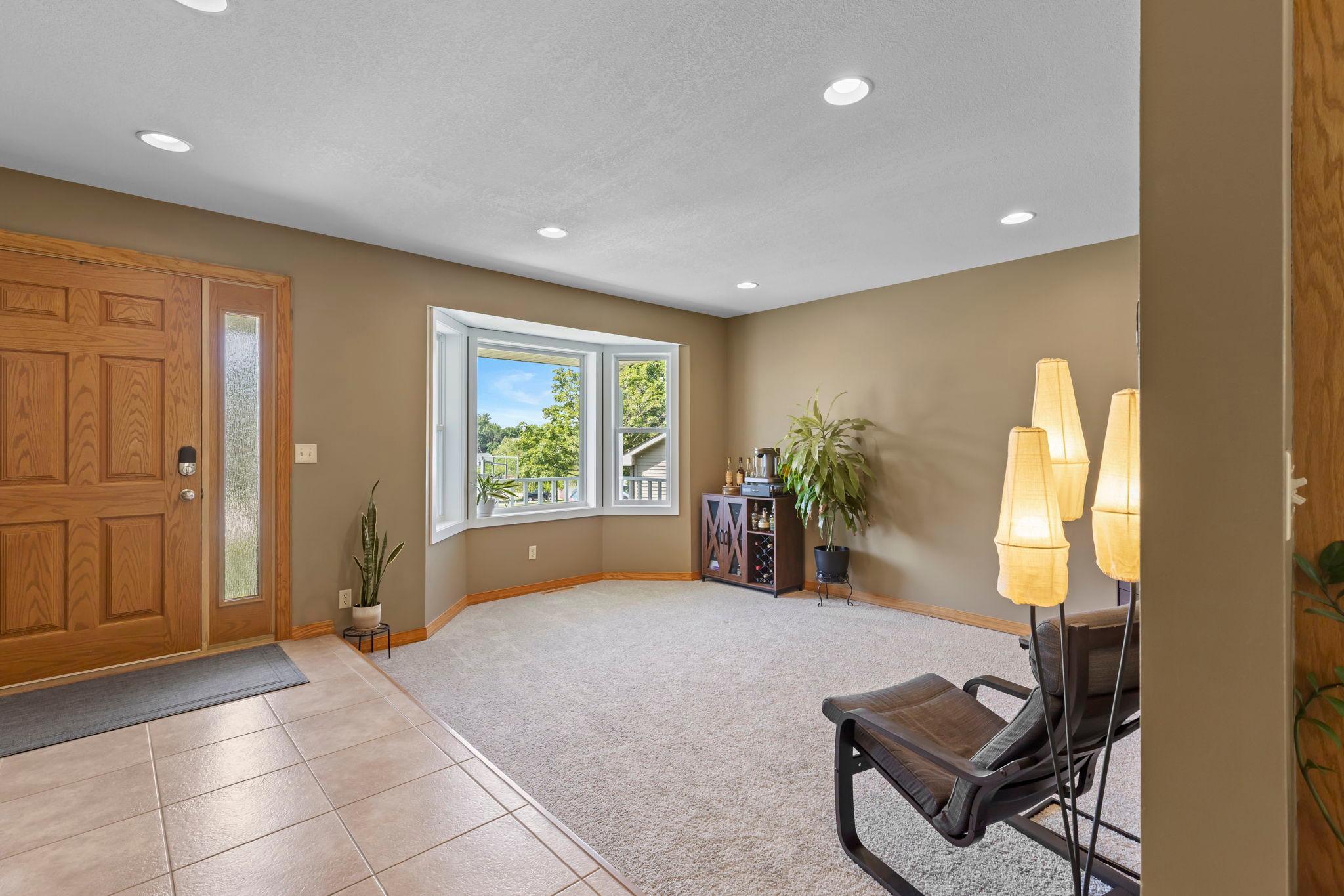 3rd image of 16770 Javelin Ave, Lakeville, MN 55044 | MLS# 7109529
