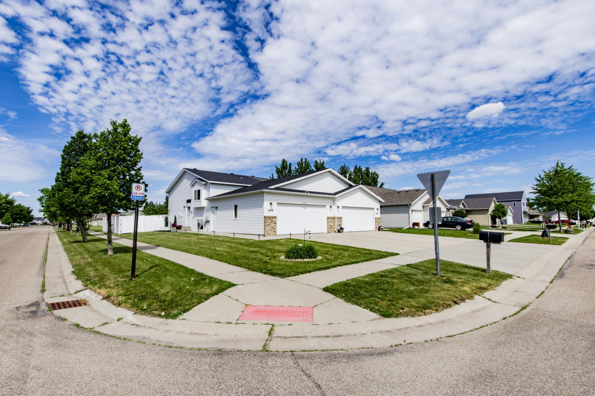 3rd image of 4459 15Th St S, Moorhead, MN 56560 | MLS# 7109543