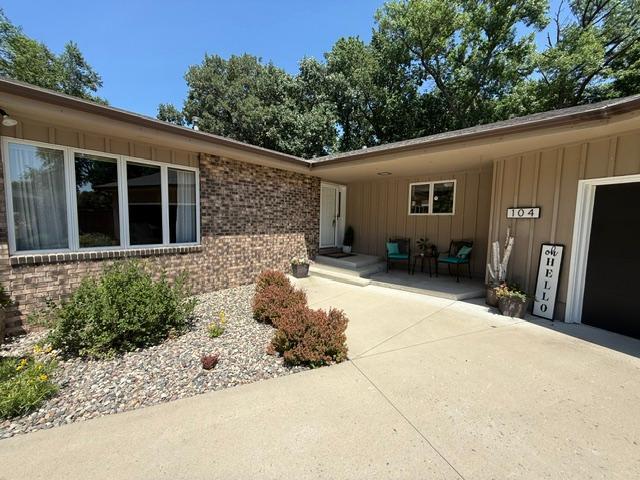 Homes for sale in Redwood Falls, MN | 104 Cedar Pt, Redwood Falls, MN 56283 | MLS# 7109575