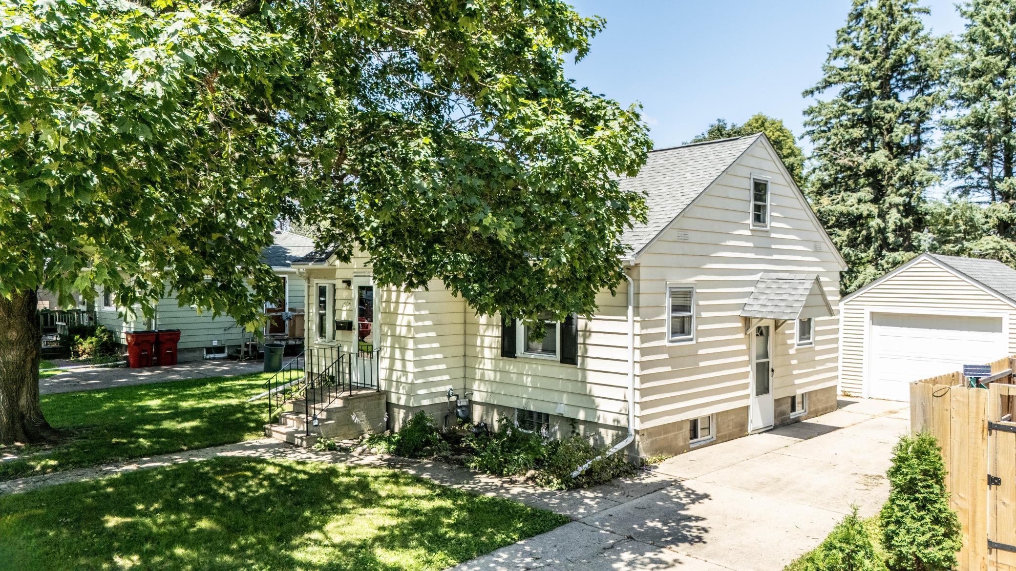 2nd image of 1504 4th Ave Nw, Austin, MN 55912 | MLS# 7109730