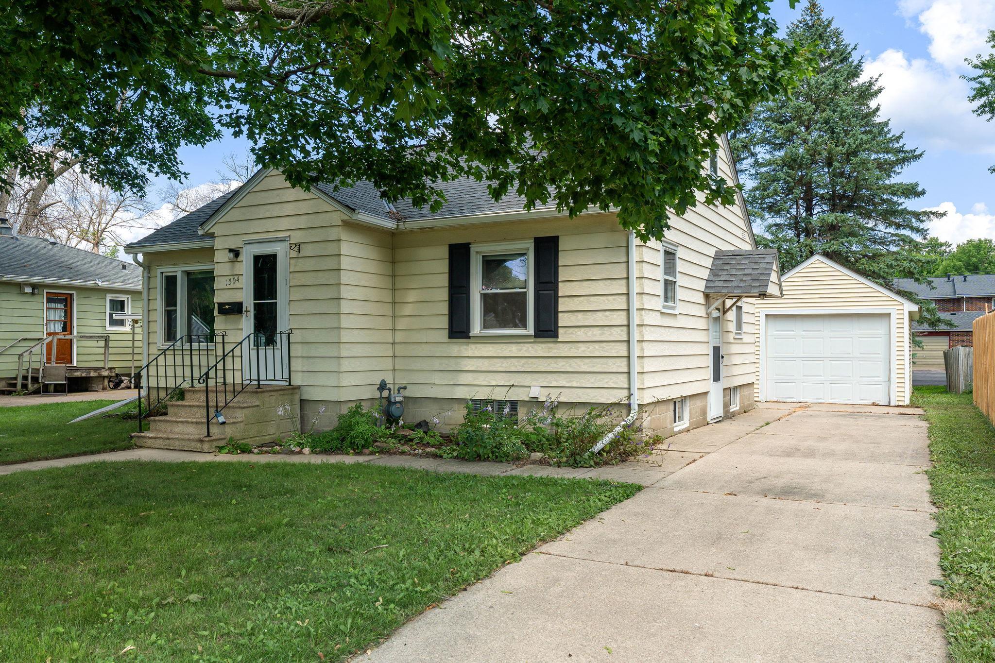 1st image of 1504 4th Ave Nw, Austin, MN 55912 | MLS# 7109730