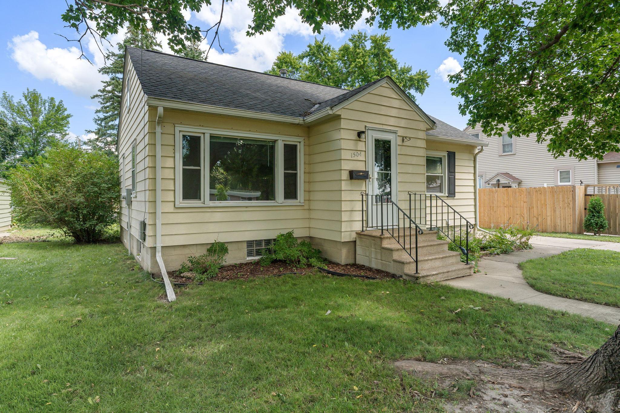 3rd image of 1504 4Th Ave Nw, Austin, MN 55912 | MLS# 7109730