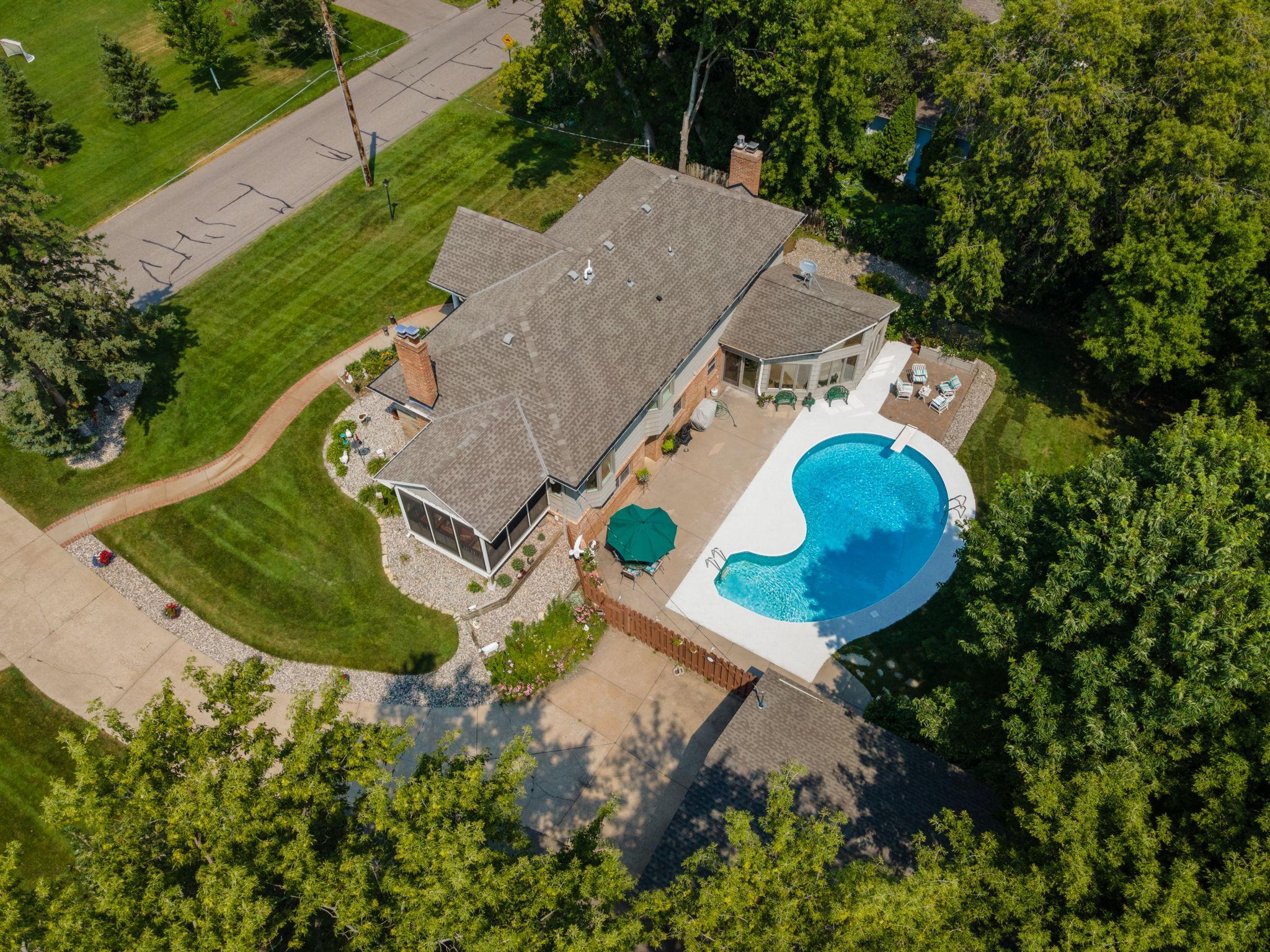 3rd image of 5565 Howards Point Rd, Excelsior, MN 55331 | MLS# 7109766