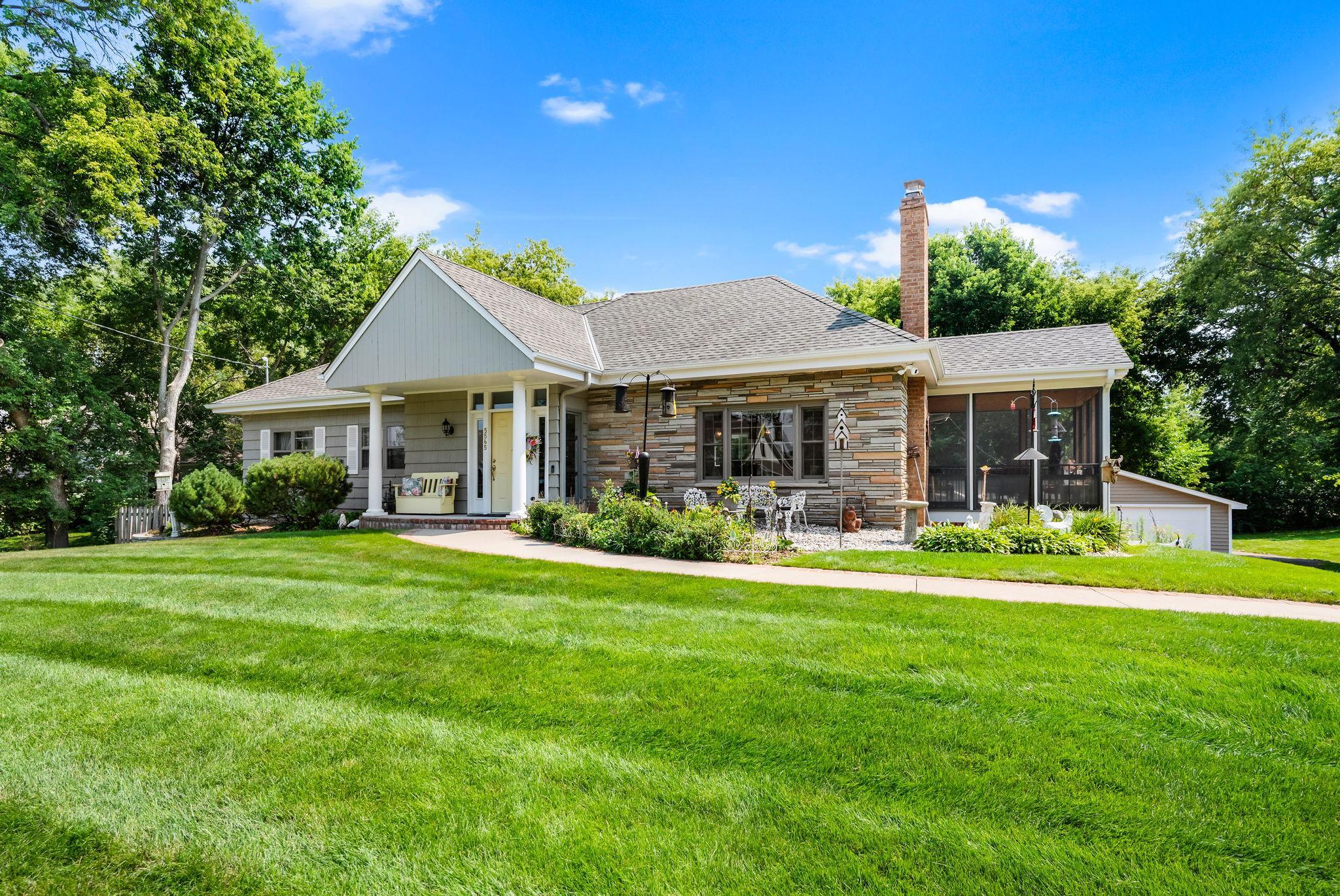 2nd image of 5565 Howards Point Rd, Excelsior, MN 55331 | MLS# 7109766