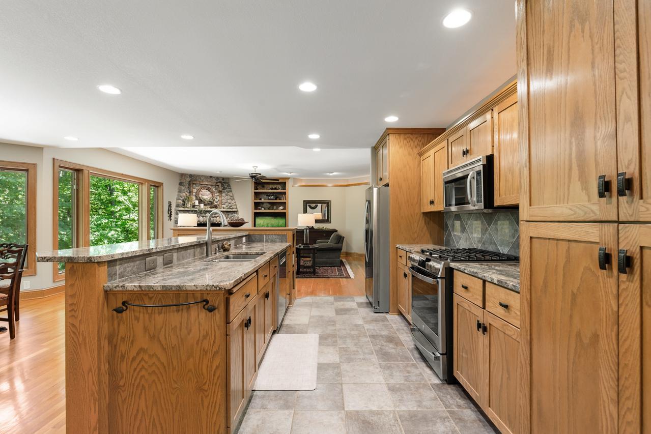 3rd image of 2934 Canyon Rd, Chaska, MN 55318 | MLS# 7109816