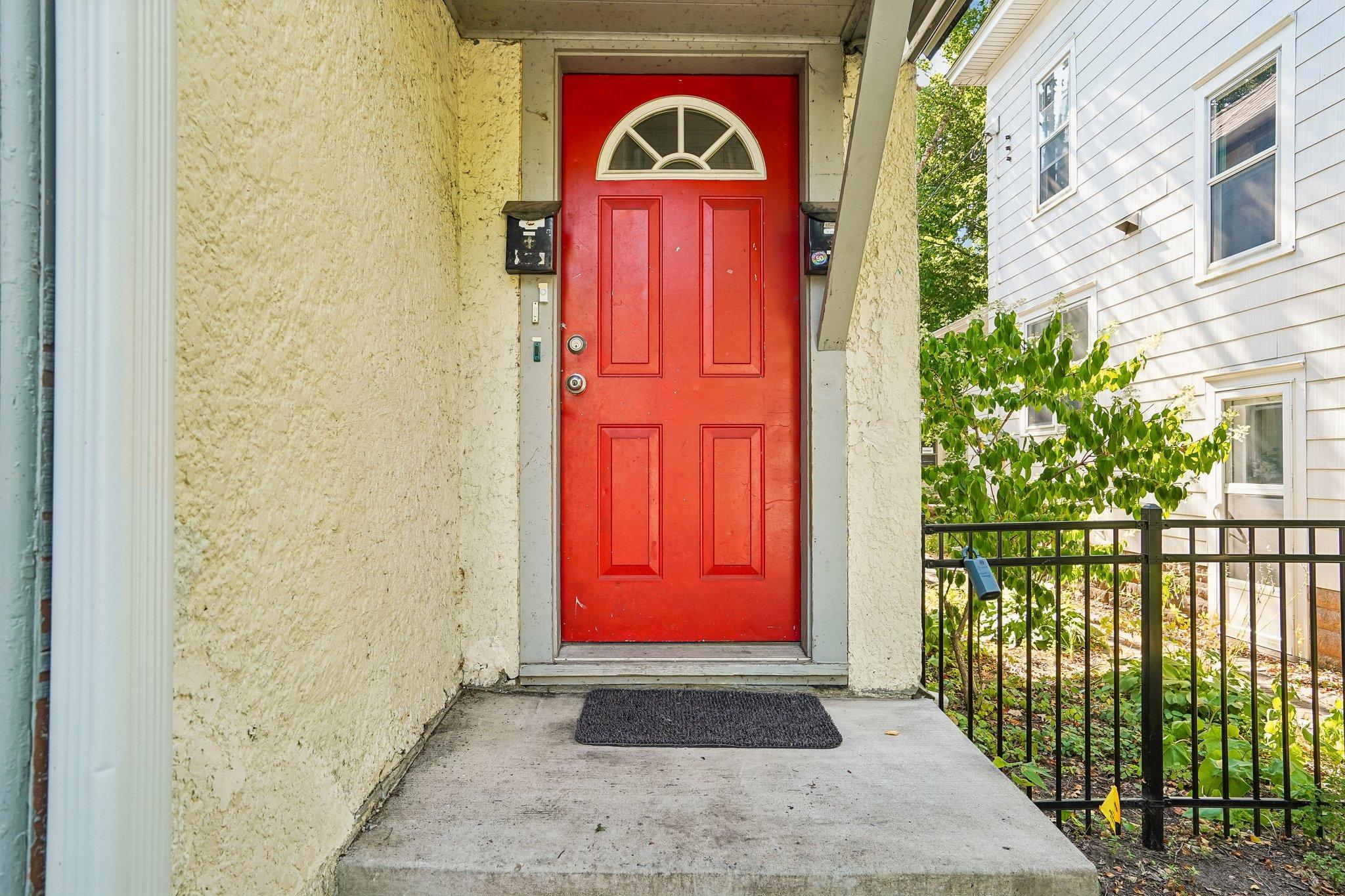2nd image of 2644 Dupont Ave S, Minneapolis, MN 55408 | MLS# 7109859