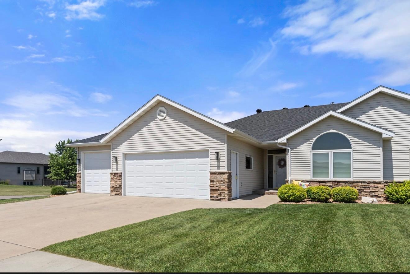 2nd image of 3410 Village Green Dr, Moorhead, MN 56560 | MLS# 7109874