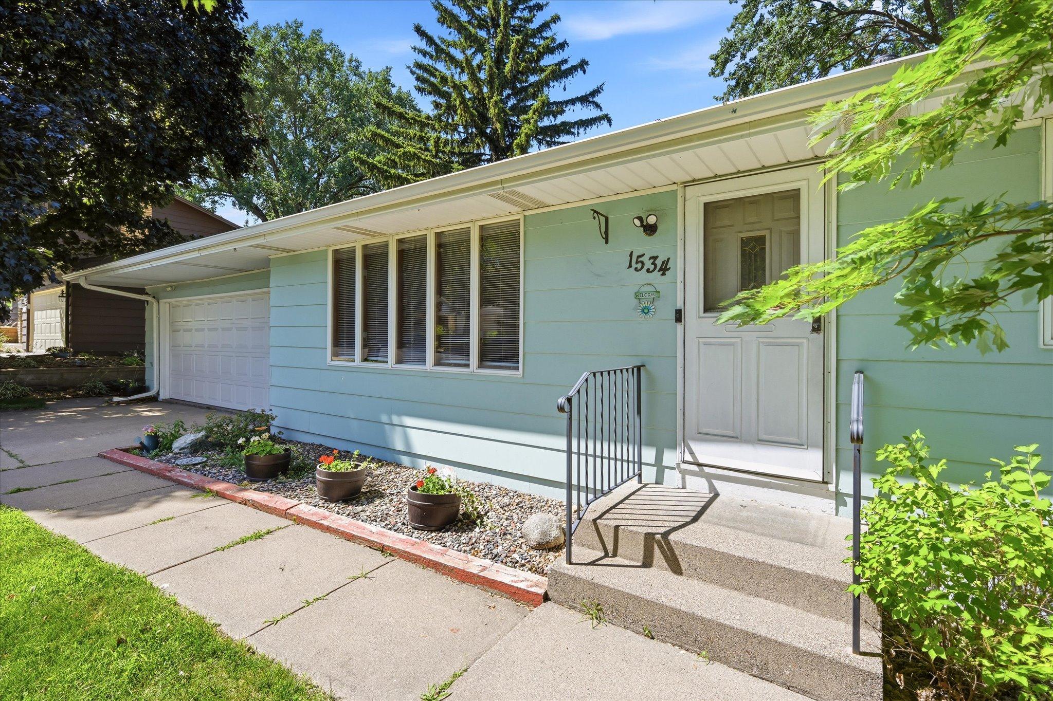 Homes for sale in New Brighton, MN | 1534 17Th St Nw, New Brighton, MN 55112 | MLS# 7109894