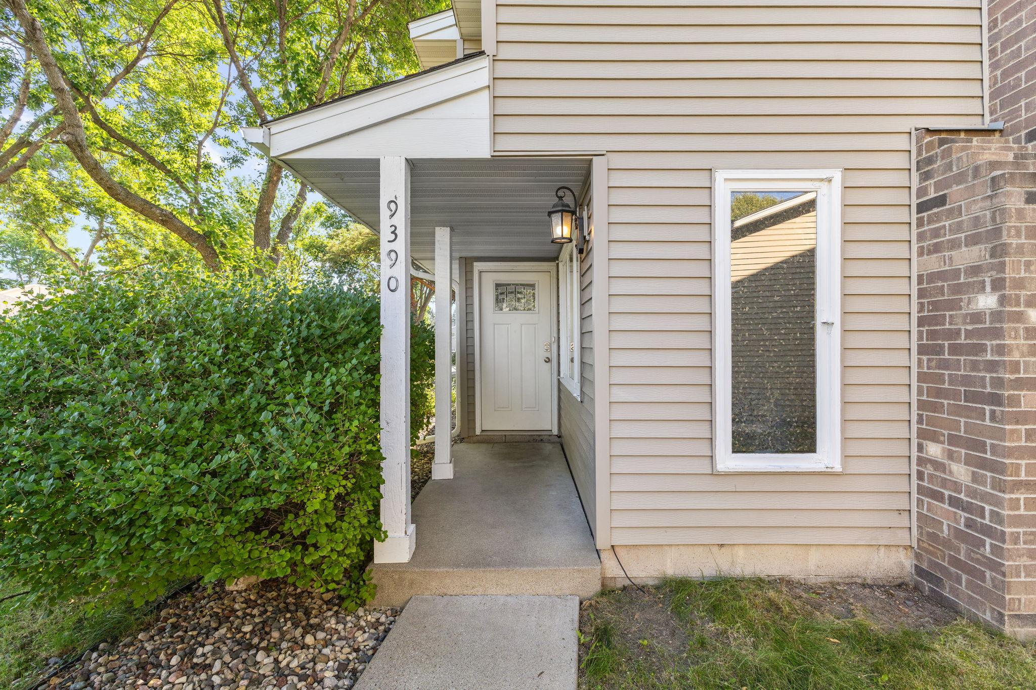 3rd image of 9390 Ranchview Ln N, Maple Grove, MN 55369 | MLS# 7109896