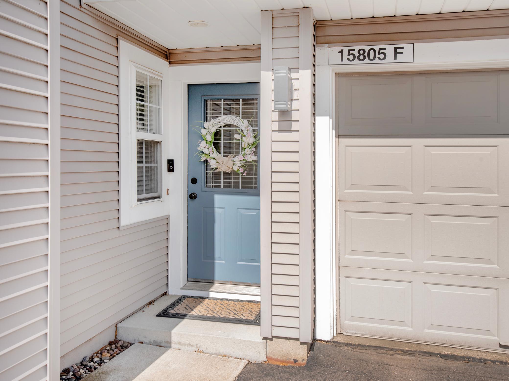 3rd image of 15805 24Th Ave N #F, Plymouth, MN 55447 | MLS# 7109918