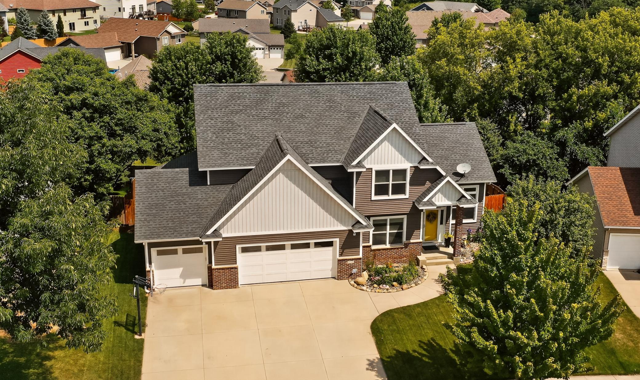 1st image of 2721 Boulder Ridge Dr Nw, Rochester, MN 55901 | MLS# 7109927