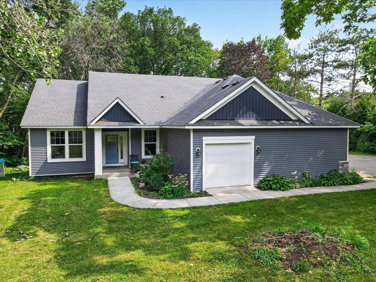 2nd image of 3129 Vale Cir Sw, Prior Lake, MN 55372 | MLS# 7109950