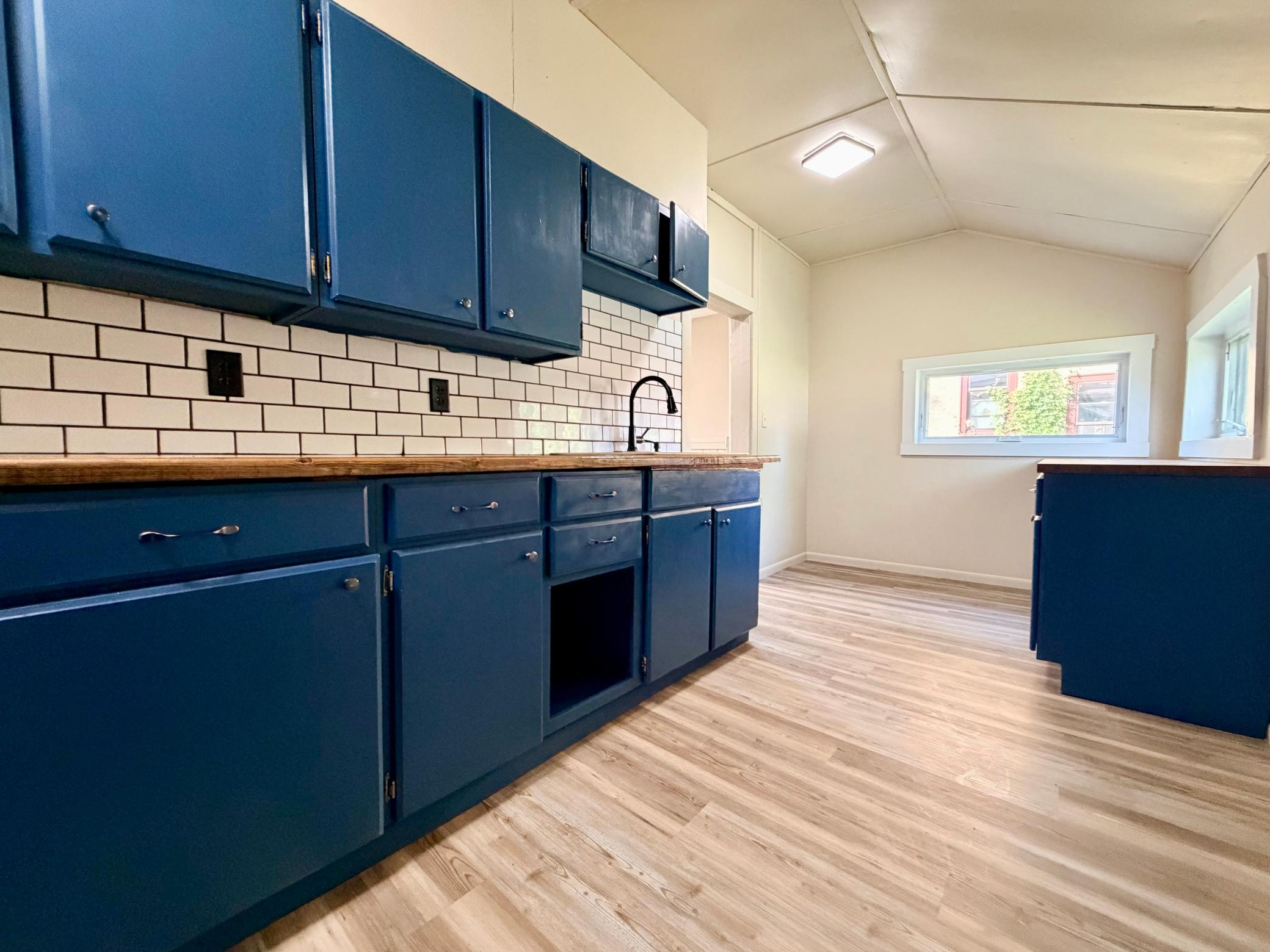 17th image of 1205 6th Ave, Worthington, MN 56187 | MLS# 7109968