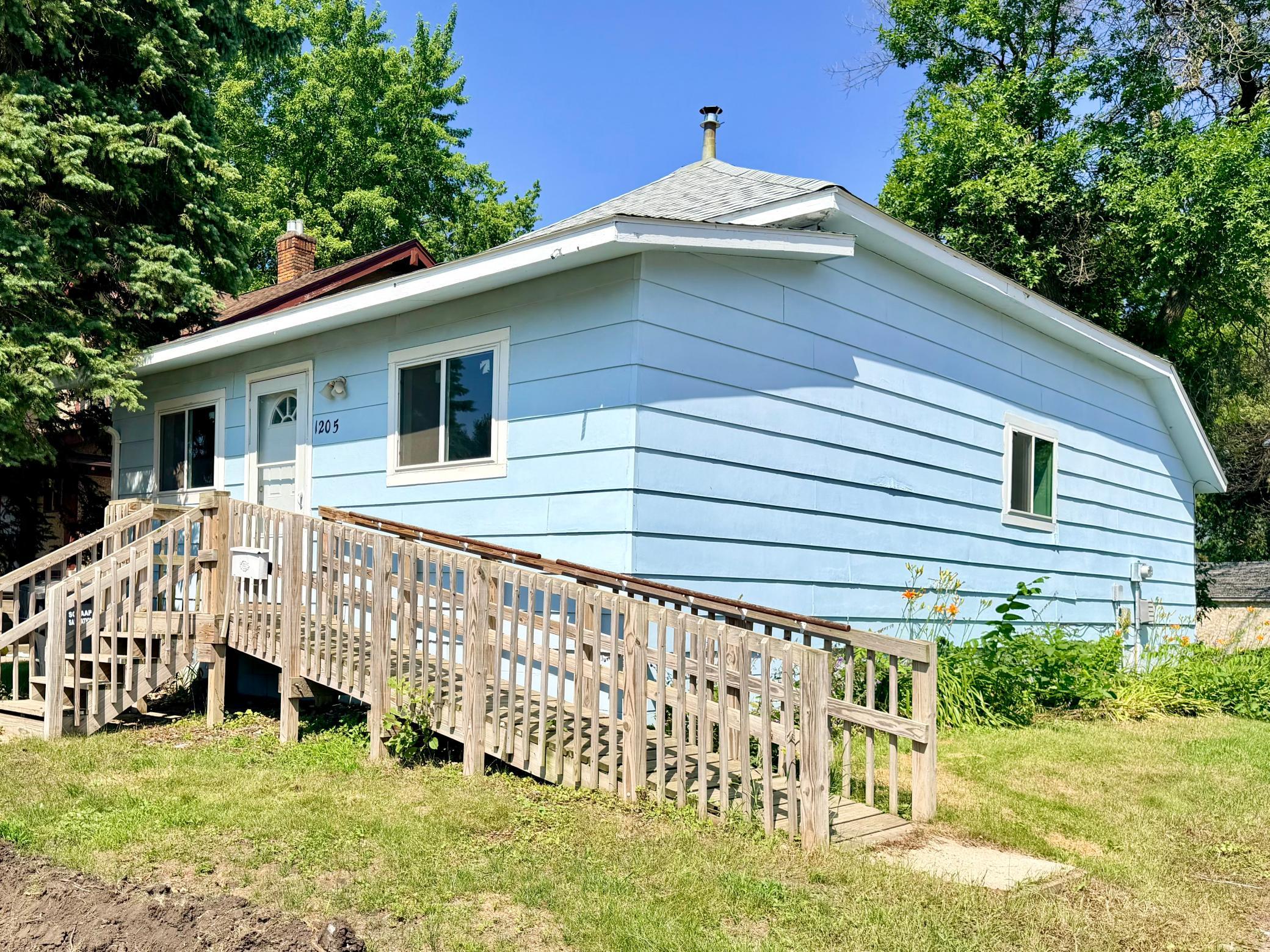 5th image of 1205 6Th Ave, Worthington, MN 56187 | MLS# 7109968