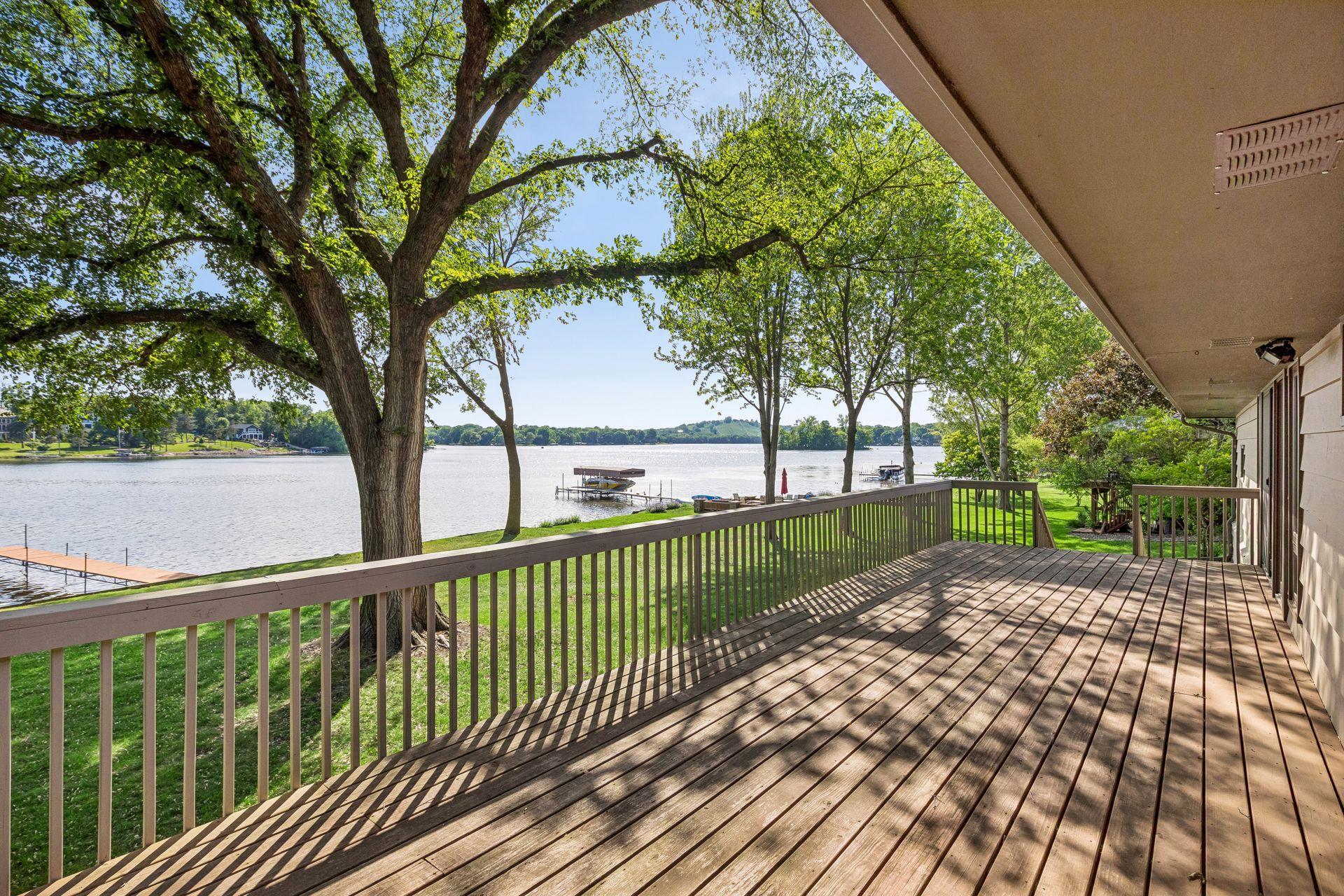 4th image of 1303 Crystal Lake Rd E, Burnsville, MN 55306 | MLS# 7109999