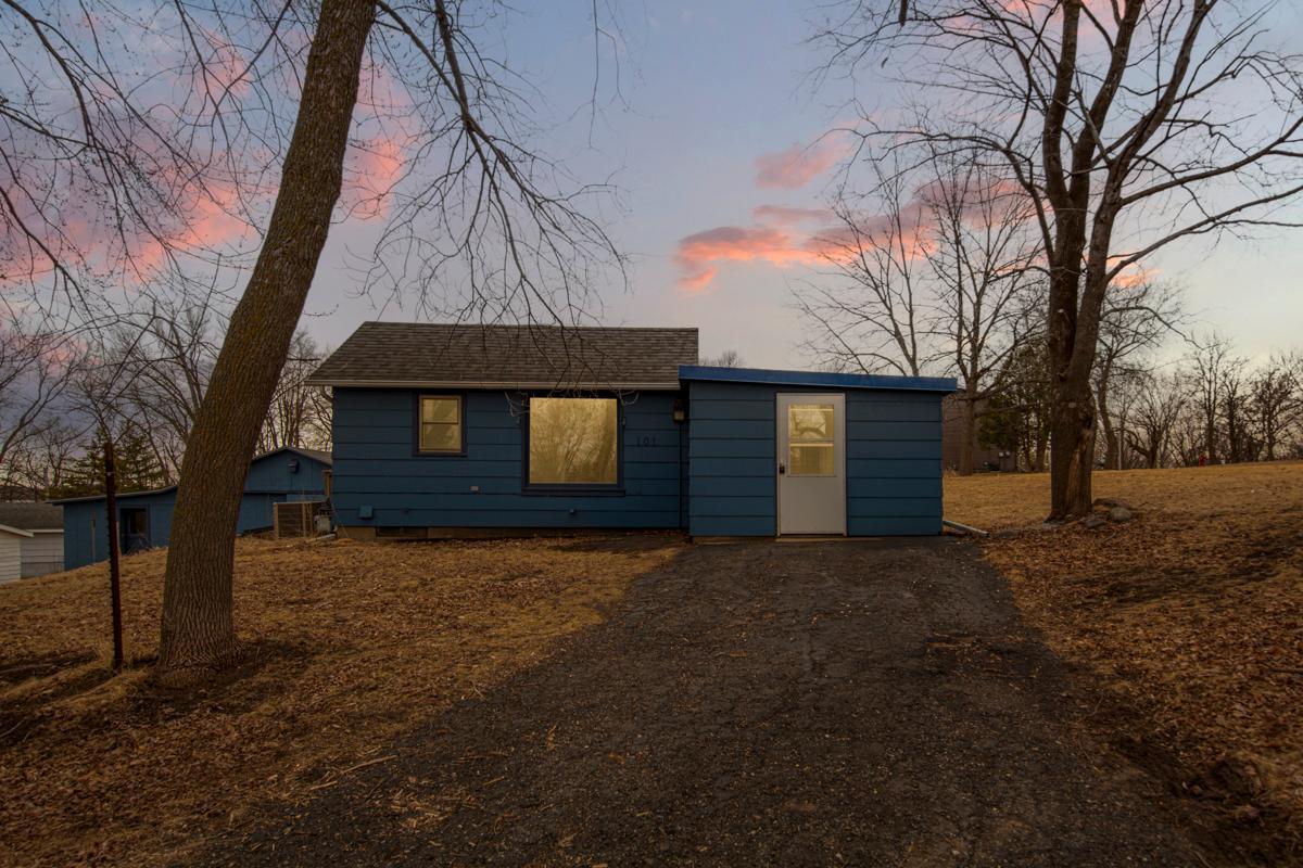 36th image of 101 State Hwy 60 E, Elysian, MN 56028 | MLS# 7110004