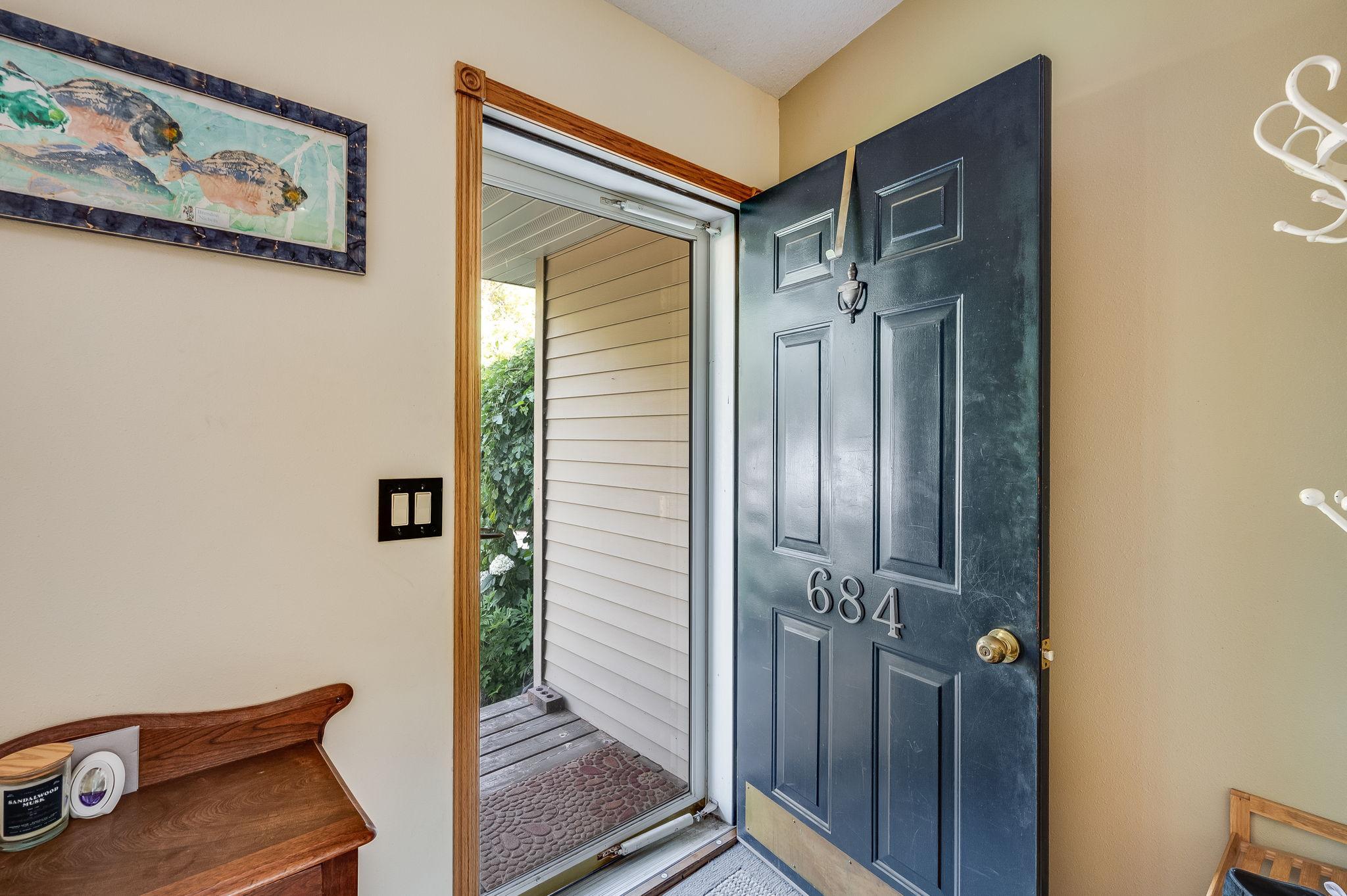 2nd image of 684 Shoreacres Dr, Fairmont, MN 56031 | MLS# 7110083