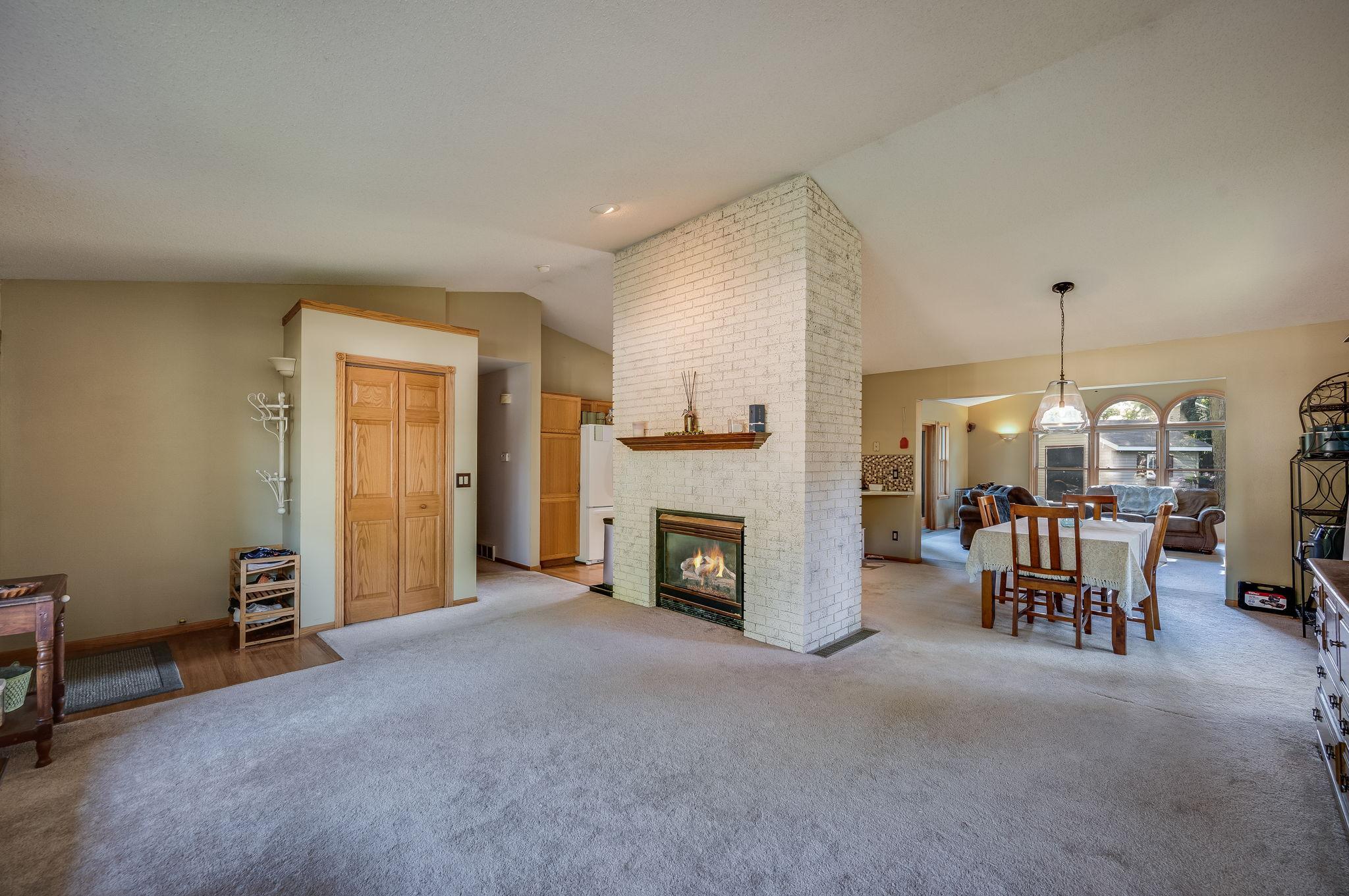 4th image of 684 Shoreacres Dr, Fairmont, MN 56031 | MLS# 7110083