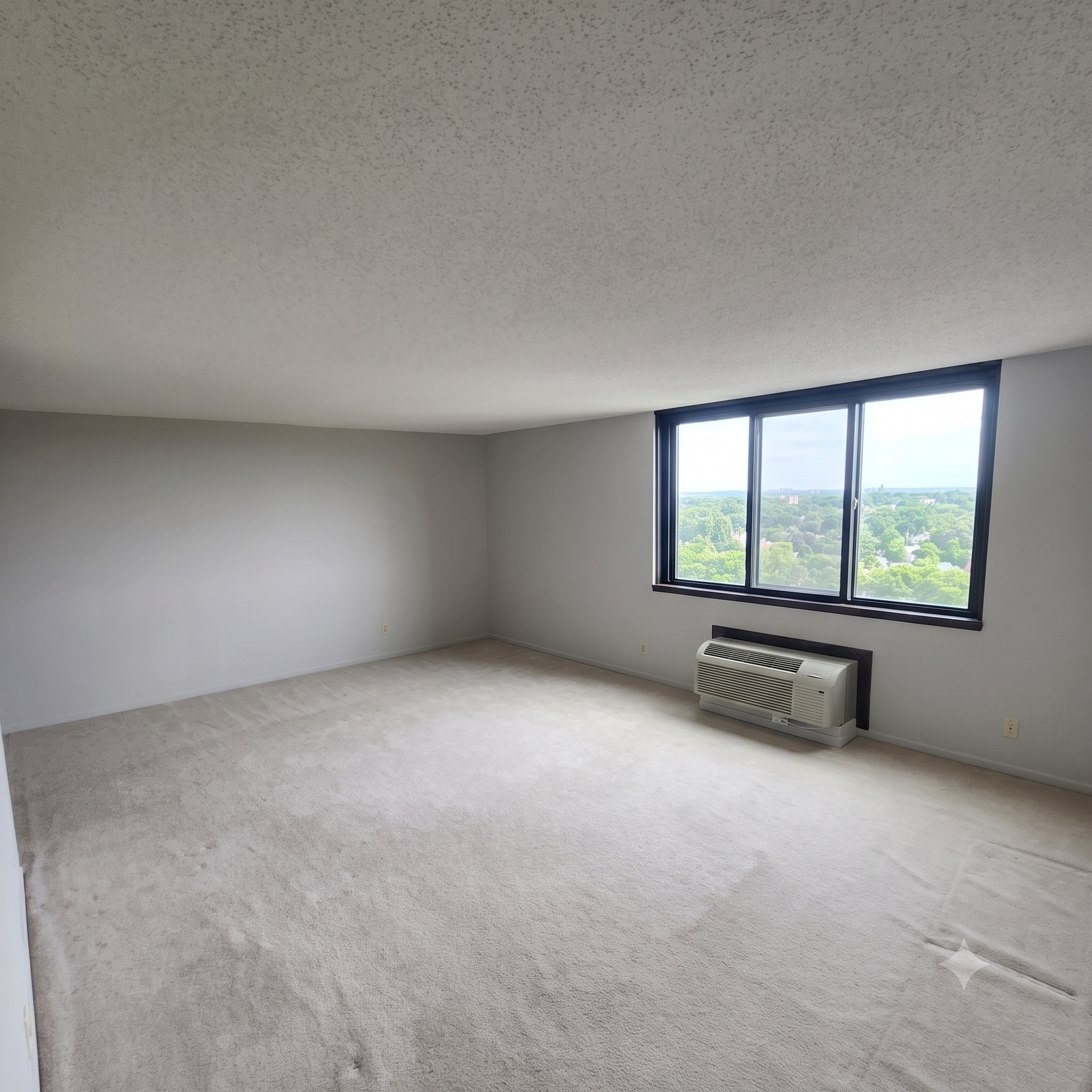 2nd image of 1181 Edgcumbe Rd #1412, Saint Paul, MN 55105 | MLS# 7110137