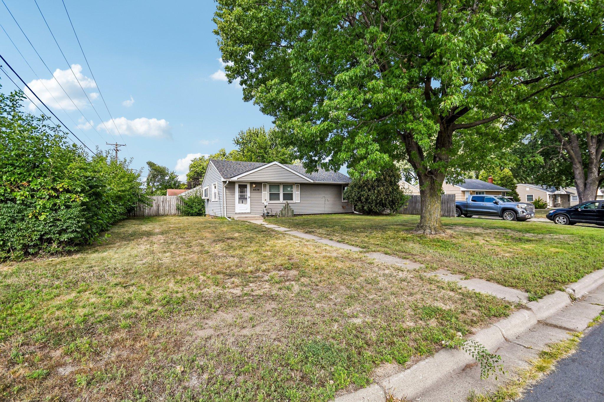 4th image of 8534 Park Ave S, Bloomington, MN 55420 | MLS# 7110168