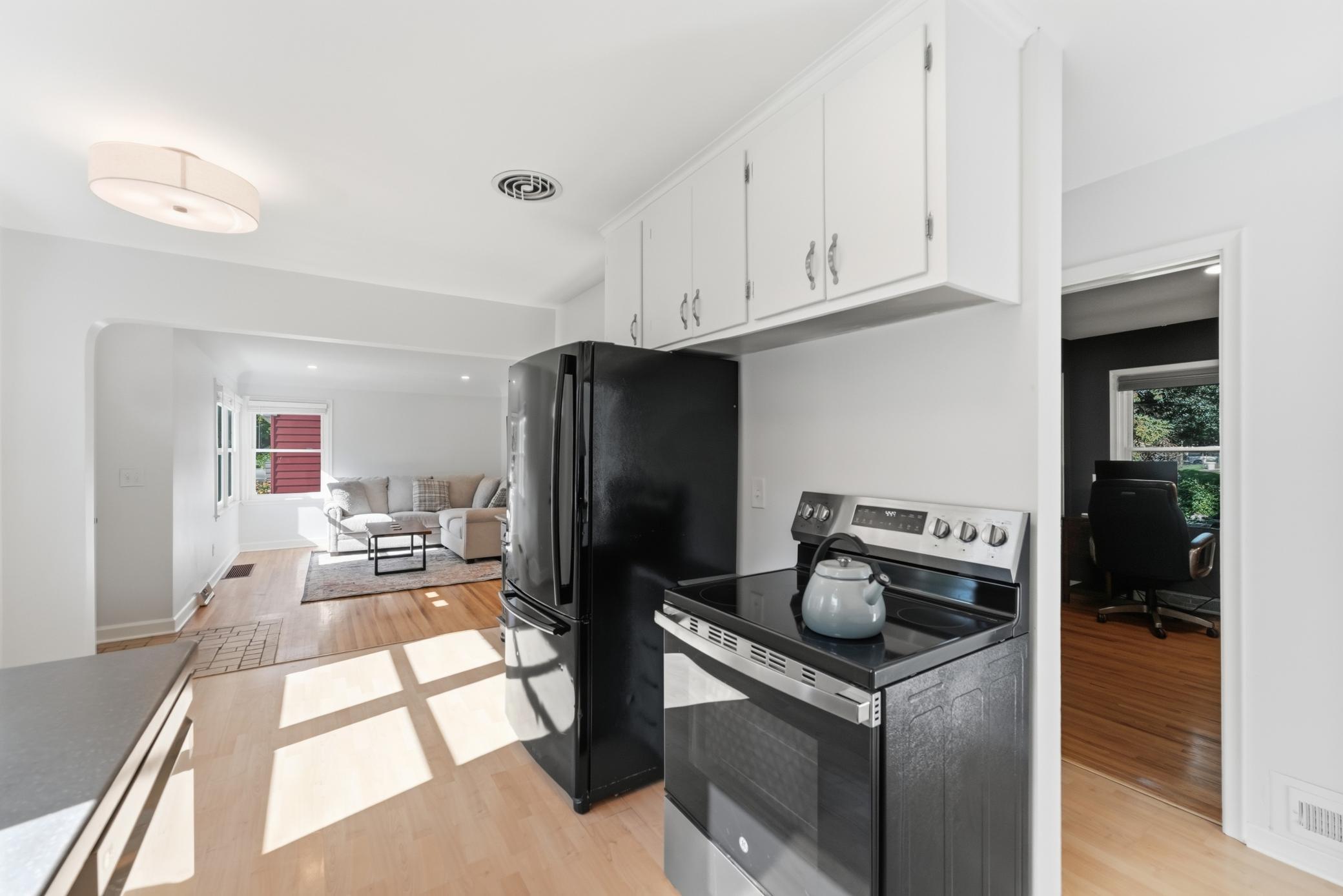 5th image of 413 Adams Ave, Hopkins, MN 55343 | MLS# 7110196