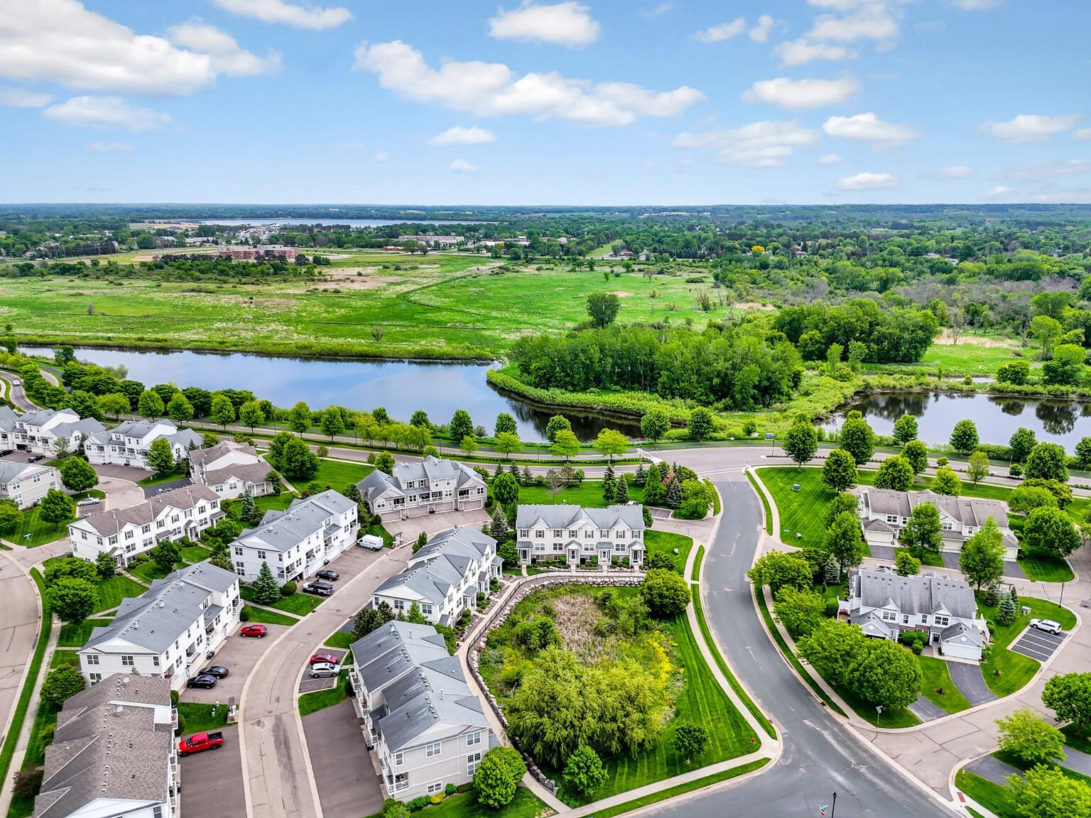 43rd image of 5175 Fairpoint Dr N, Hugo, MN 55038 | MLS# 7110199