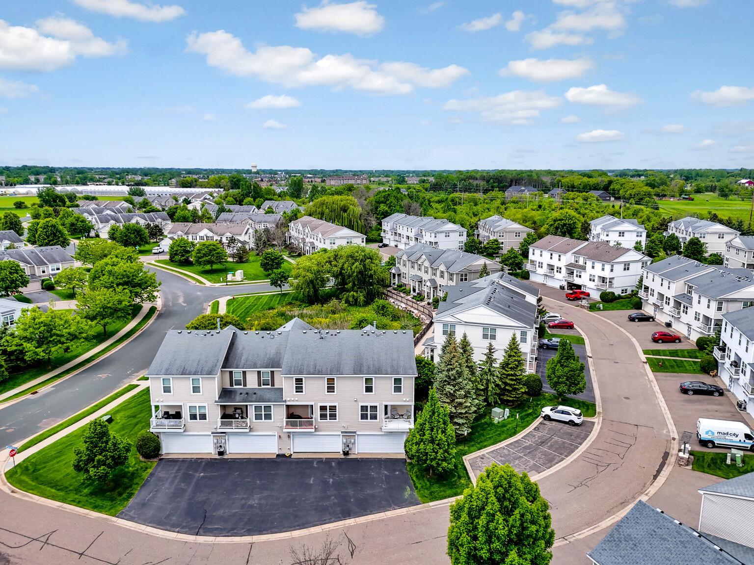 3rd image of 5175 Fairpoint Dr N, Hugo, MN 55038 | MLS# 7110199