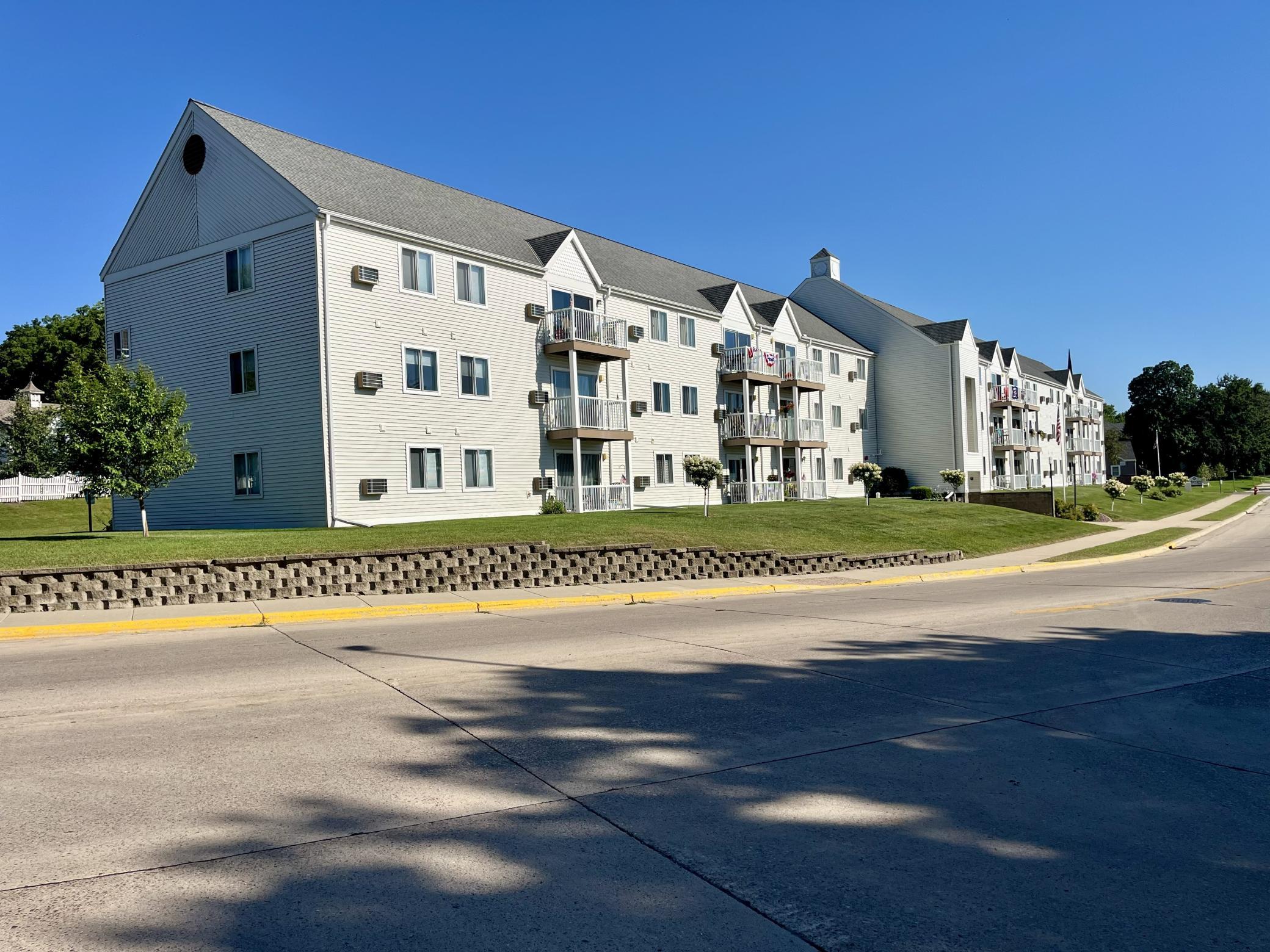 1st image of 101 Albion Ave #301, Fairmont, MN 56031 | MLS# 7110232