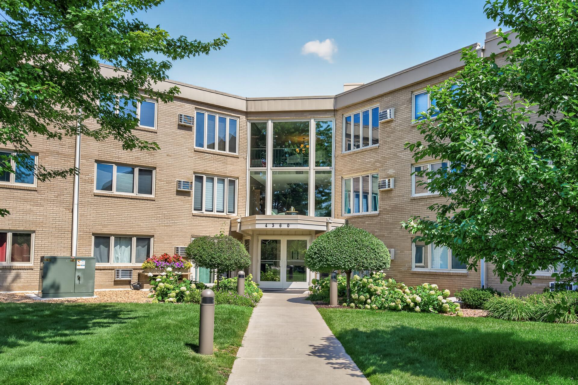 2nd image of 4360 Brookside Ct #209, Minneapolis, MN 55436 | MLS# 7110235