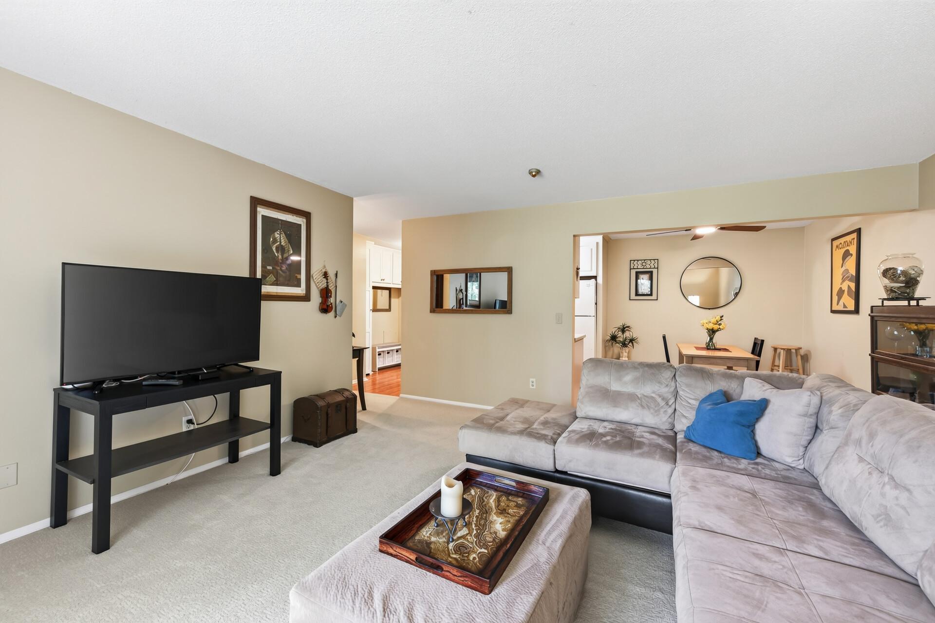 5th image of 4360 Brookside Ct, Edina, MN 55436