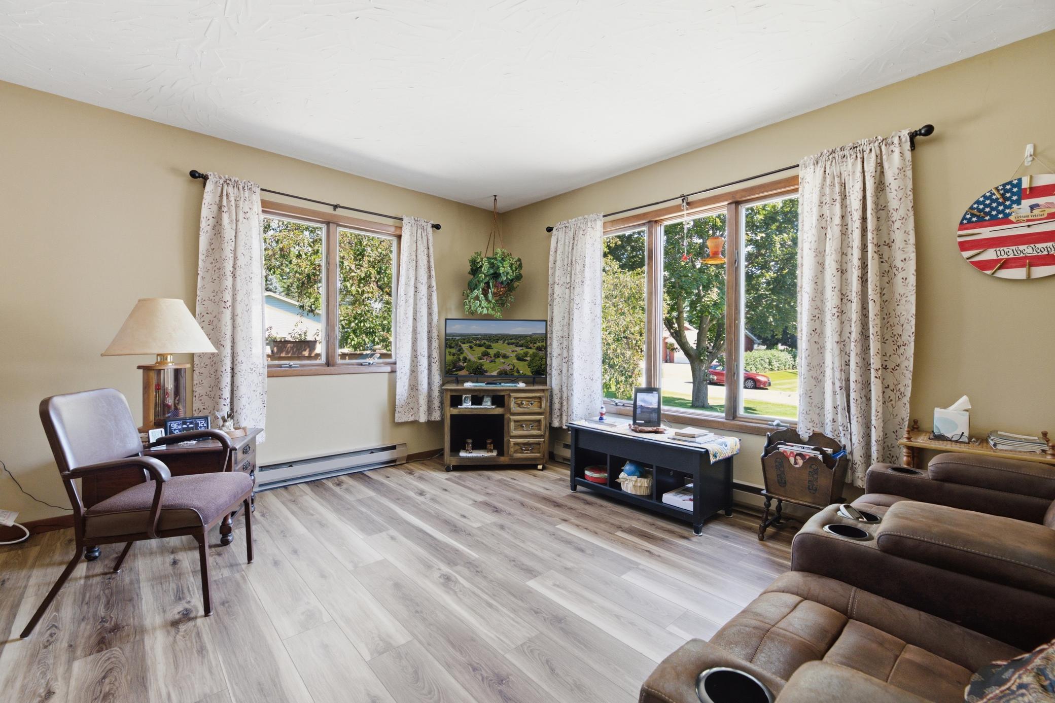 4th image of 64 W 16Th St, Cochrane, WI 54622 | MLS# 7110282
