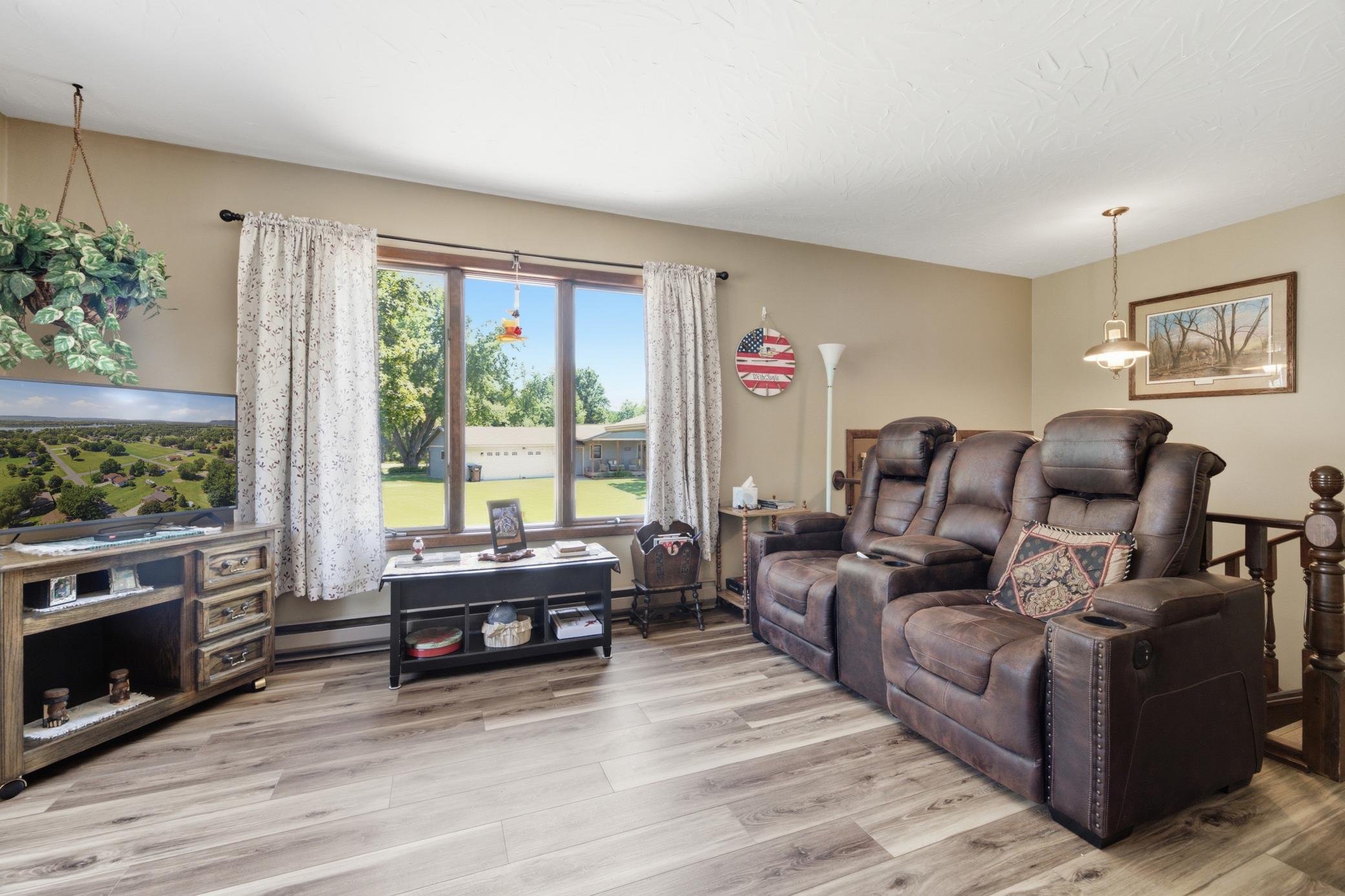 5th image of 64 W 16Th St, Cochrane, WI 54622 | MLS# 7110282