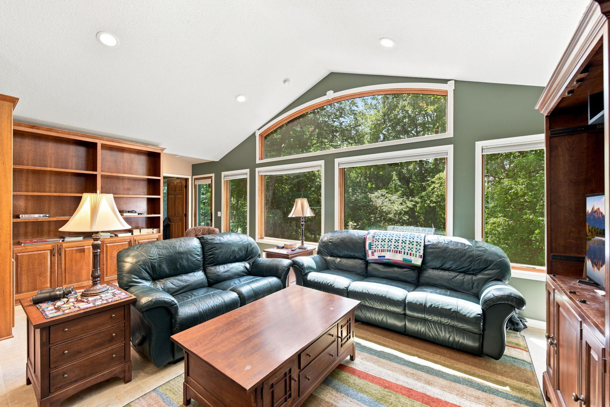 3rd image of 909 N Cascade St, Osceola, WI 54020 | MLS# 7110332