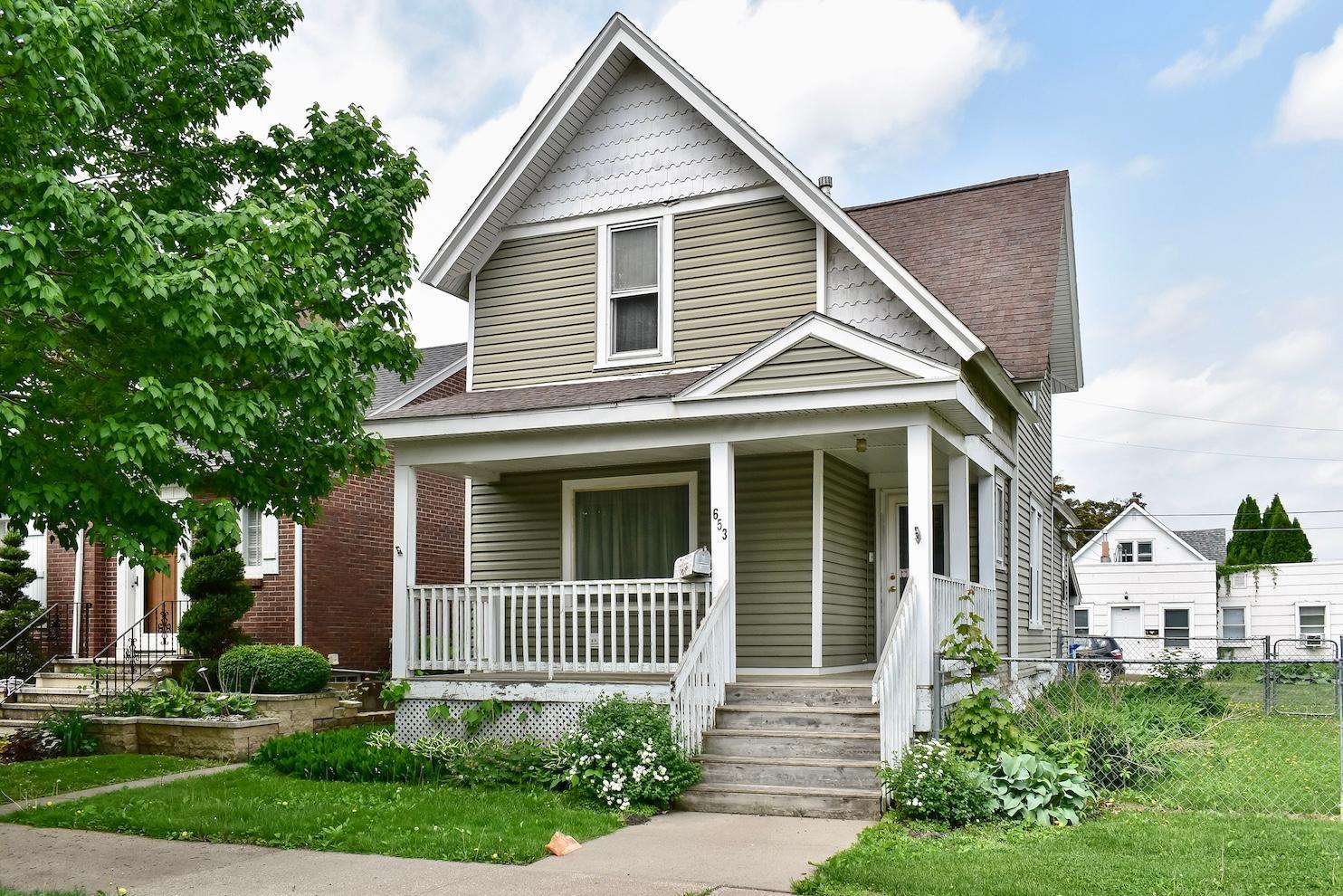 1st image of 653 Johnson St, Winona, MN 55987 | MLS# 7110357