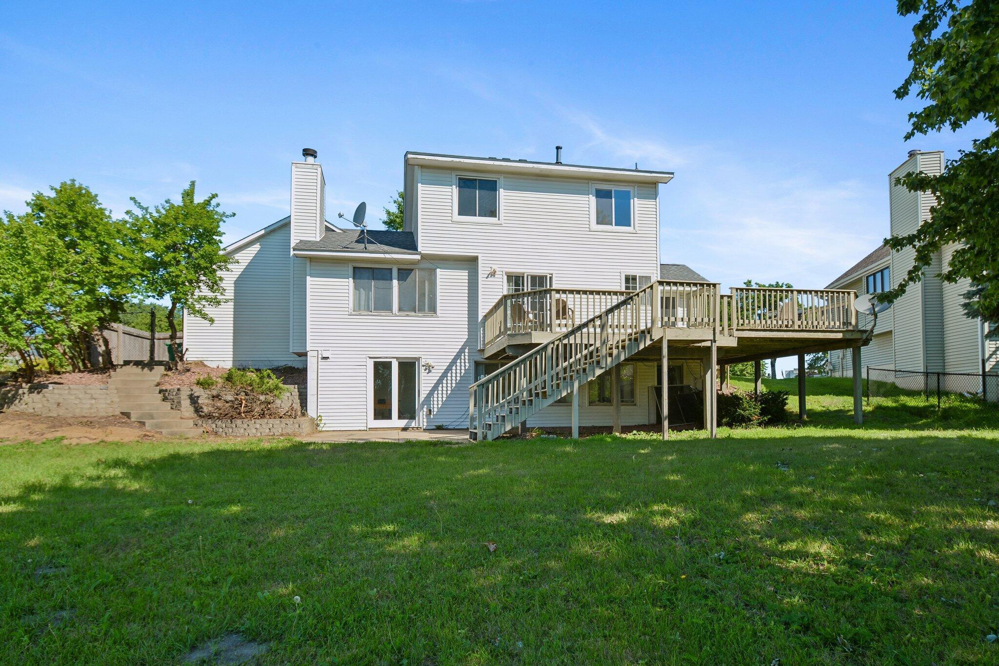 3rd image of 9142 Woodhall Xing N, Brooklyn Park, MN 55443 | MLS# 7110378