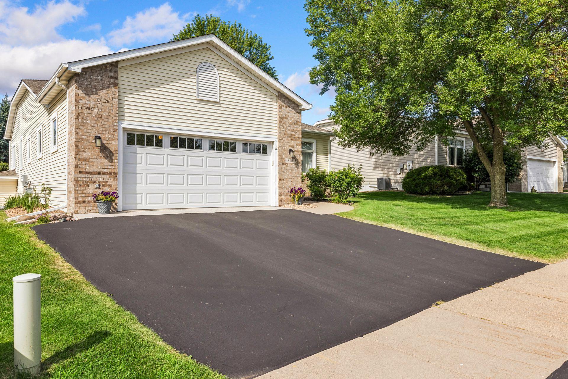 3rd image of 810 Monet Ct, Mendota Heights, MN 55120 | MLS# 7110545