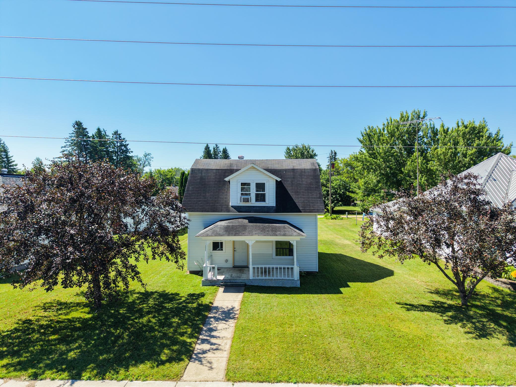 Homes for sale in Sebeka, MN | 313 Minnesota Ave E, Sebeka, MN 56477 | MLS# 7110570