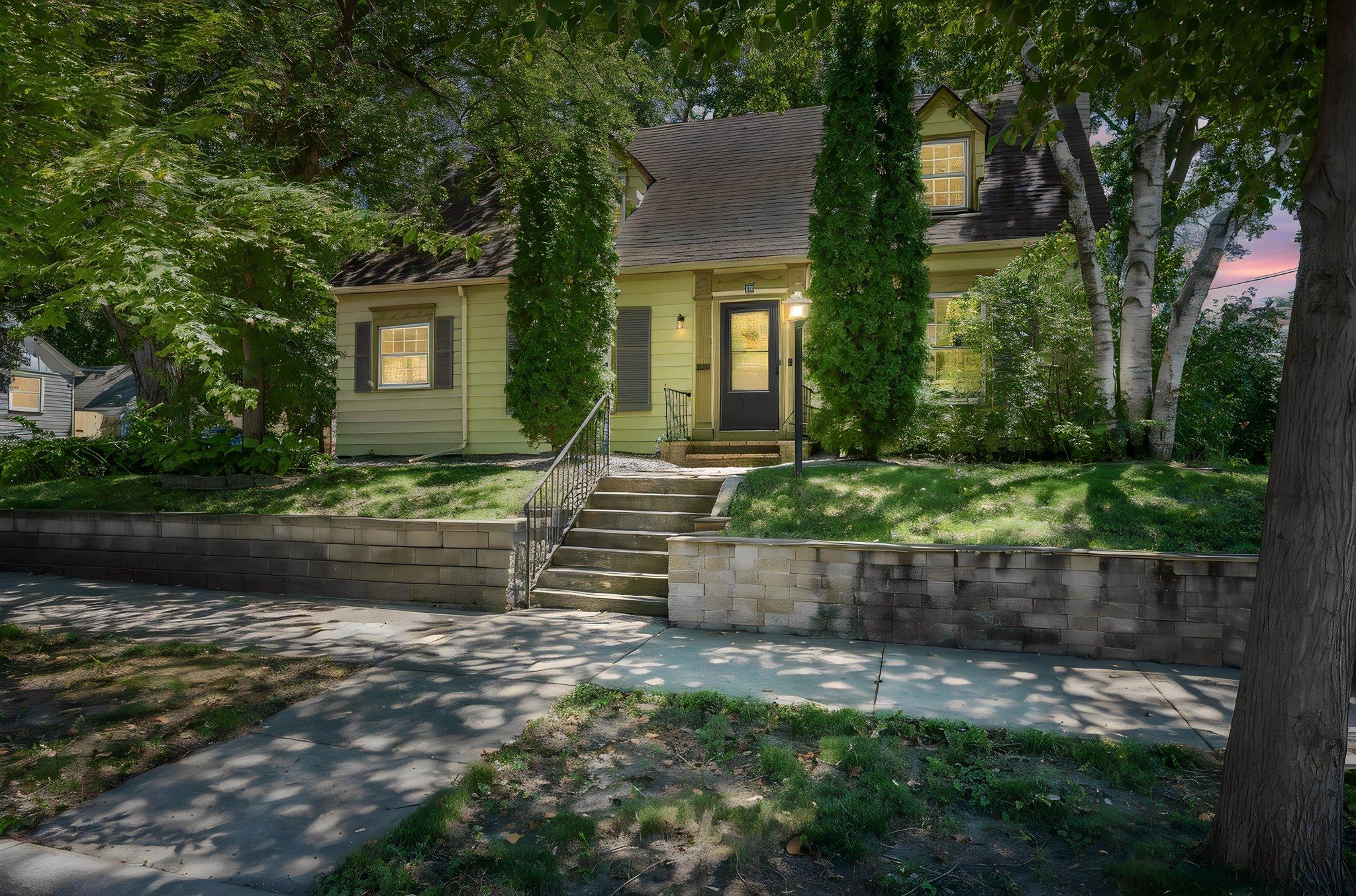 1st image of 115 Bradley St, Mankato, MN 56001 | MLS# 7110599