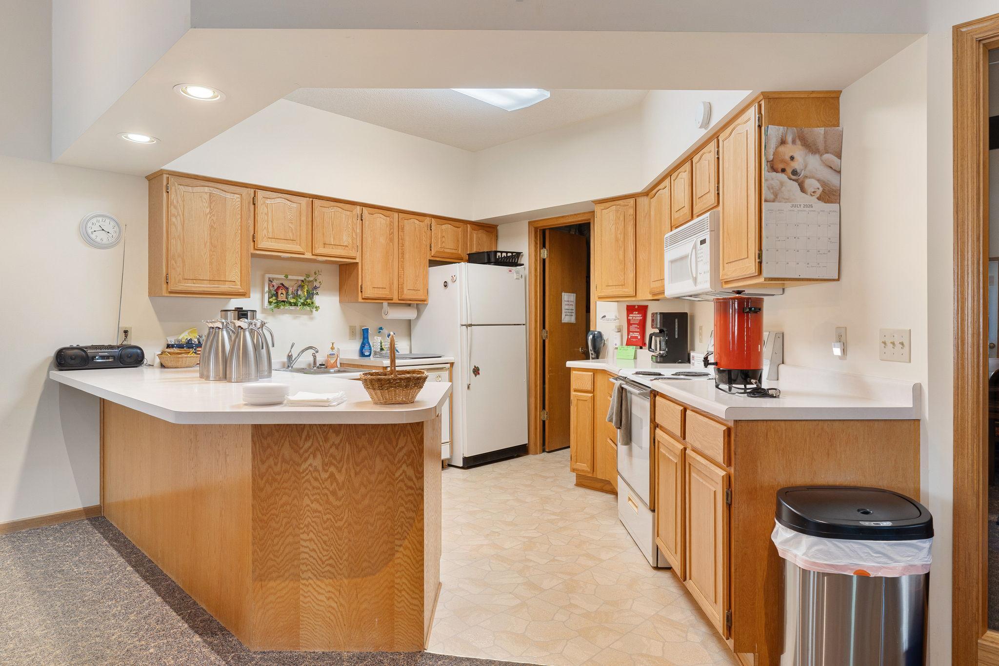 36th image of 2100 Oak Tree Ln #B, Austin, MN 55912 | MLS# 7110604