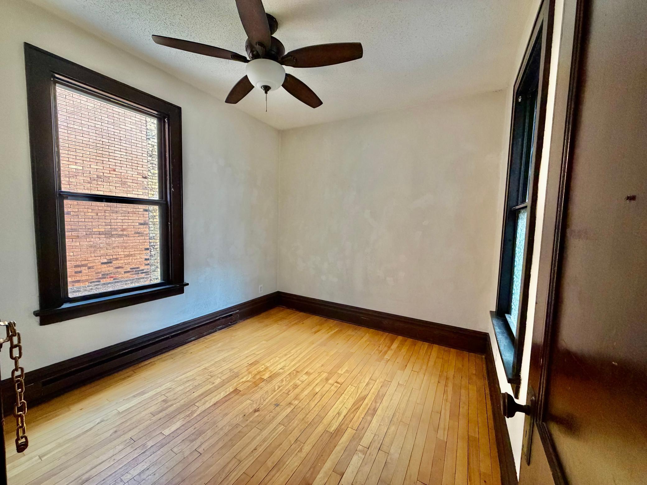 5th image of 1928 Aldrich Ave S, Minneapolis, MN 55403