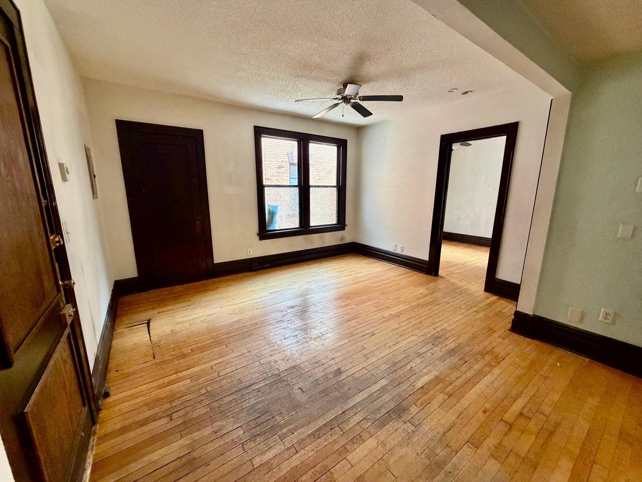 4th image of 1928 Aldrich Ave S, Minneapolis, MN 55403