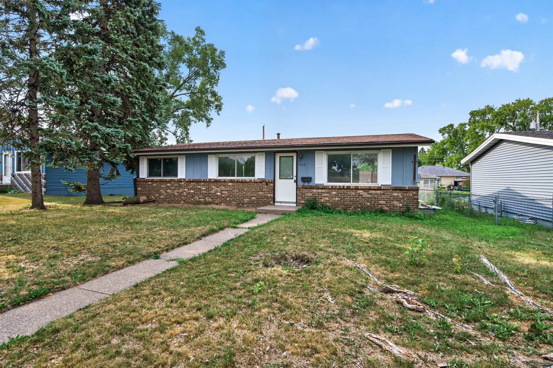 1st image of 1582 3rd St E, Saint Paul, MN 55106 | MLS# 7110663