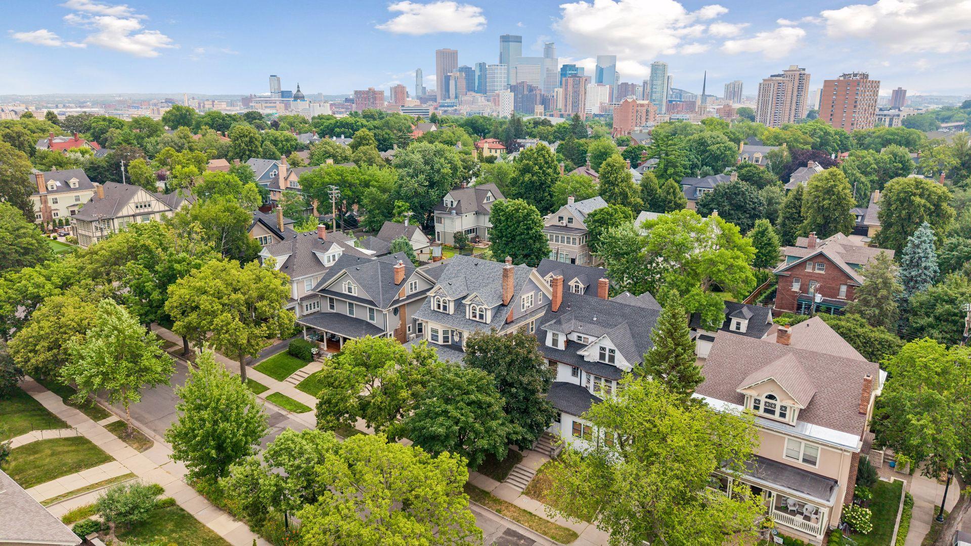 53rd image of 1815 Fremont Ave S, Minneapolis, MN 55403 | MLS# 7110682