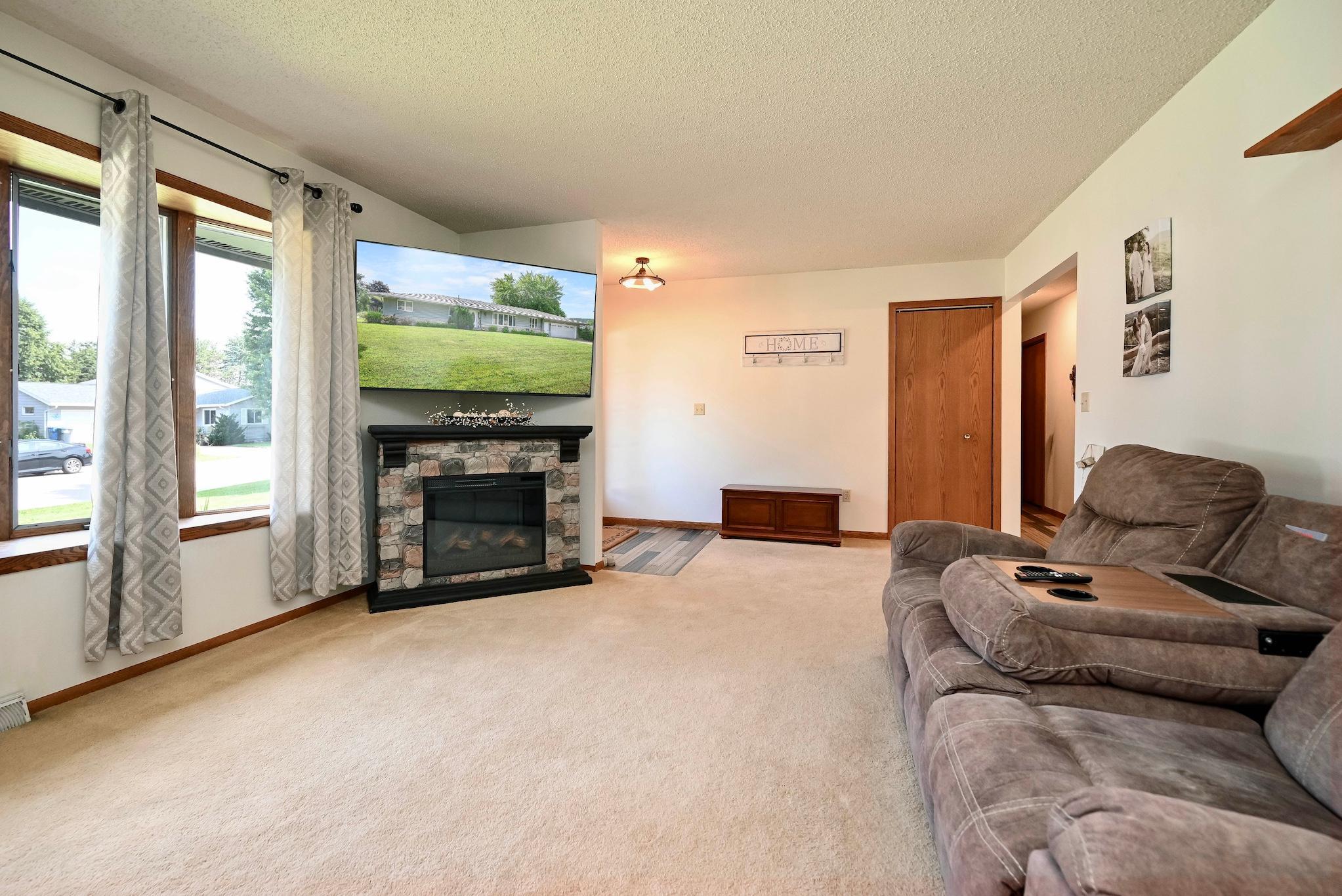 5th image of 770 52Nd Ave, Goodview, MN 55987 | MLS# 7110687