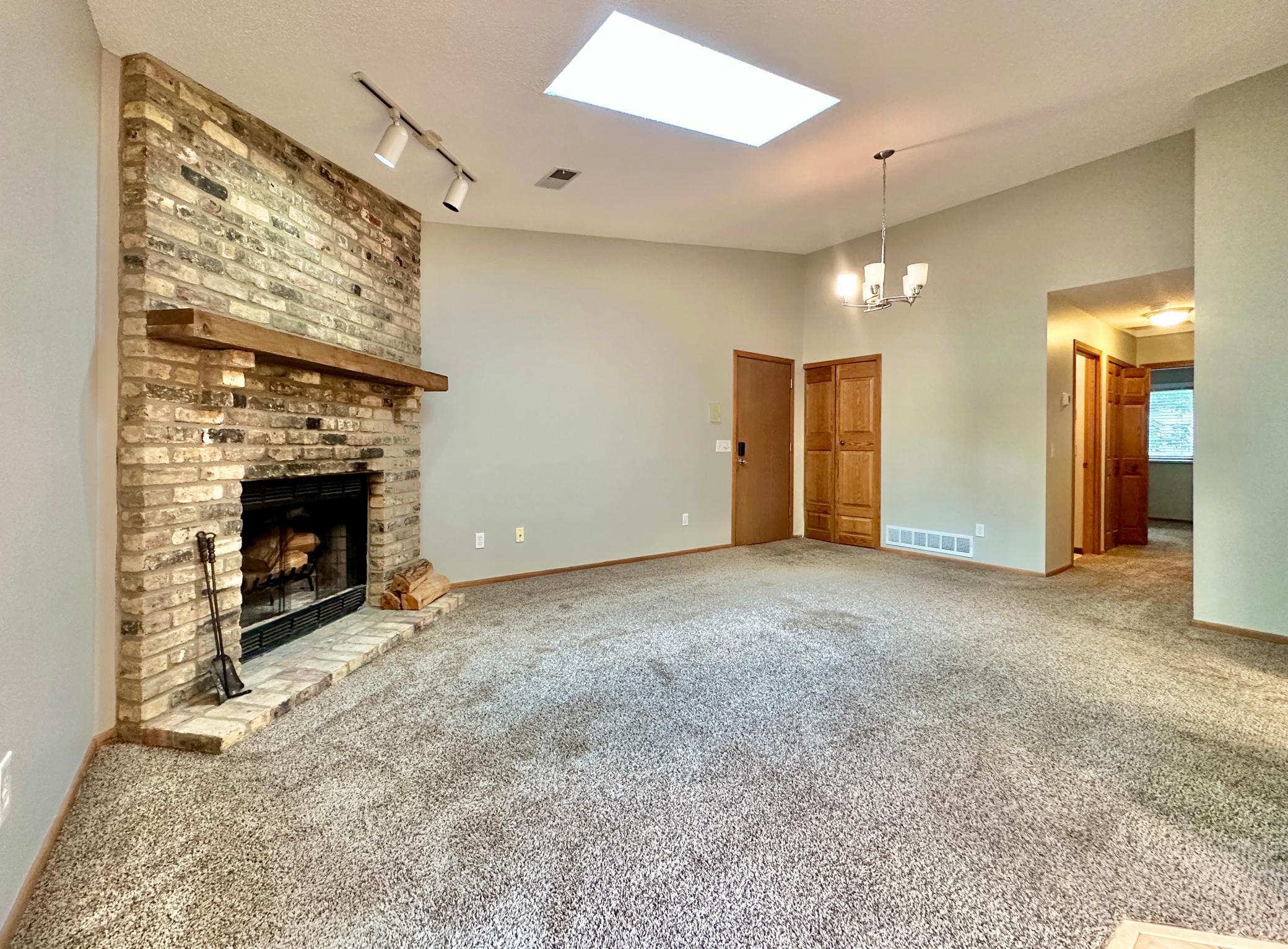 Homes for sale in Minnetonka, MN | 18462 Creeks Bend Dr #14, Minnetonka, MN 55345 | MLS# 7110689